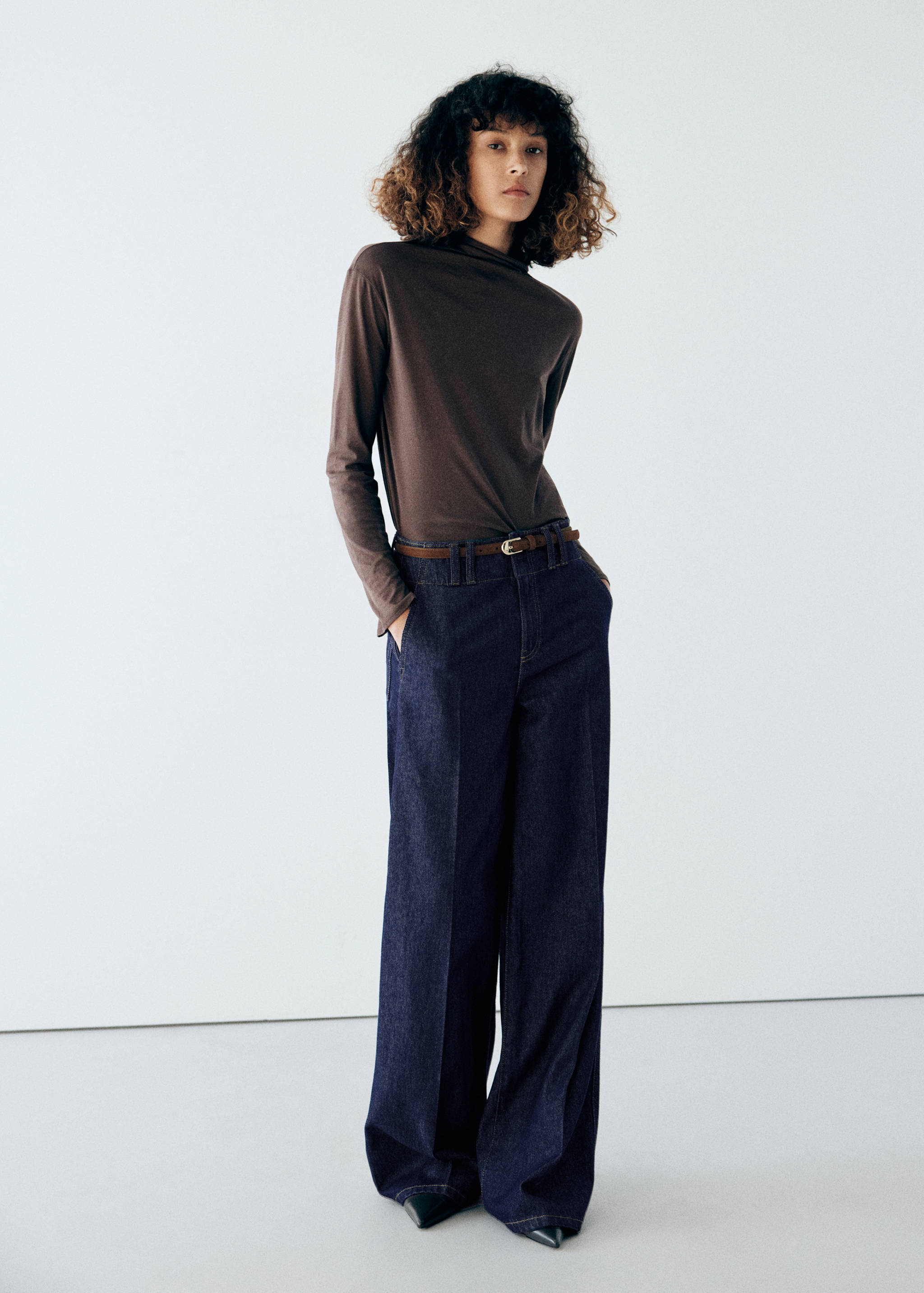 High waist straight jeans - General plane