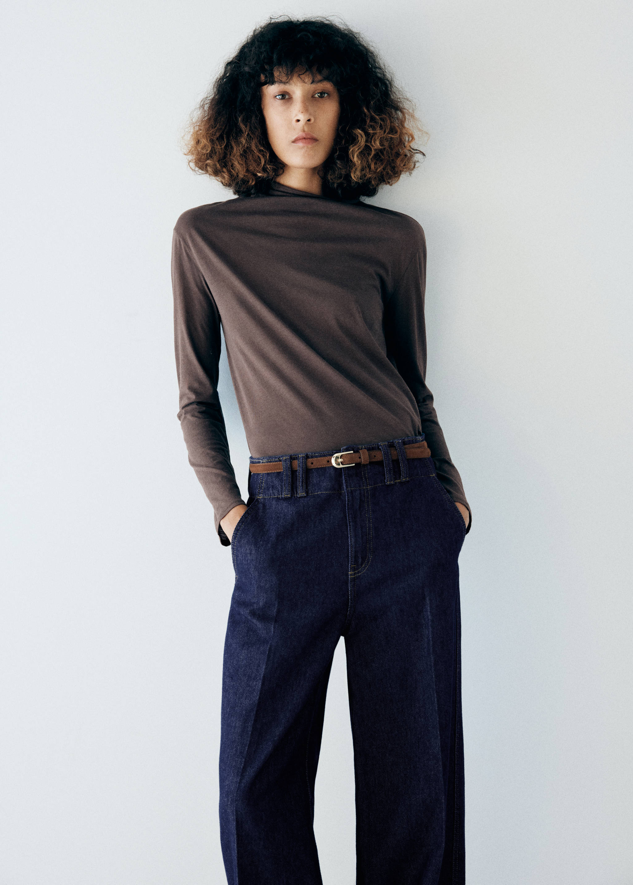 High waist straight jeans - Details of the article 3