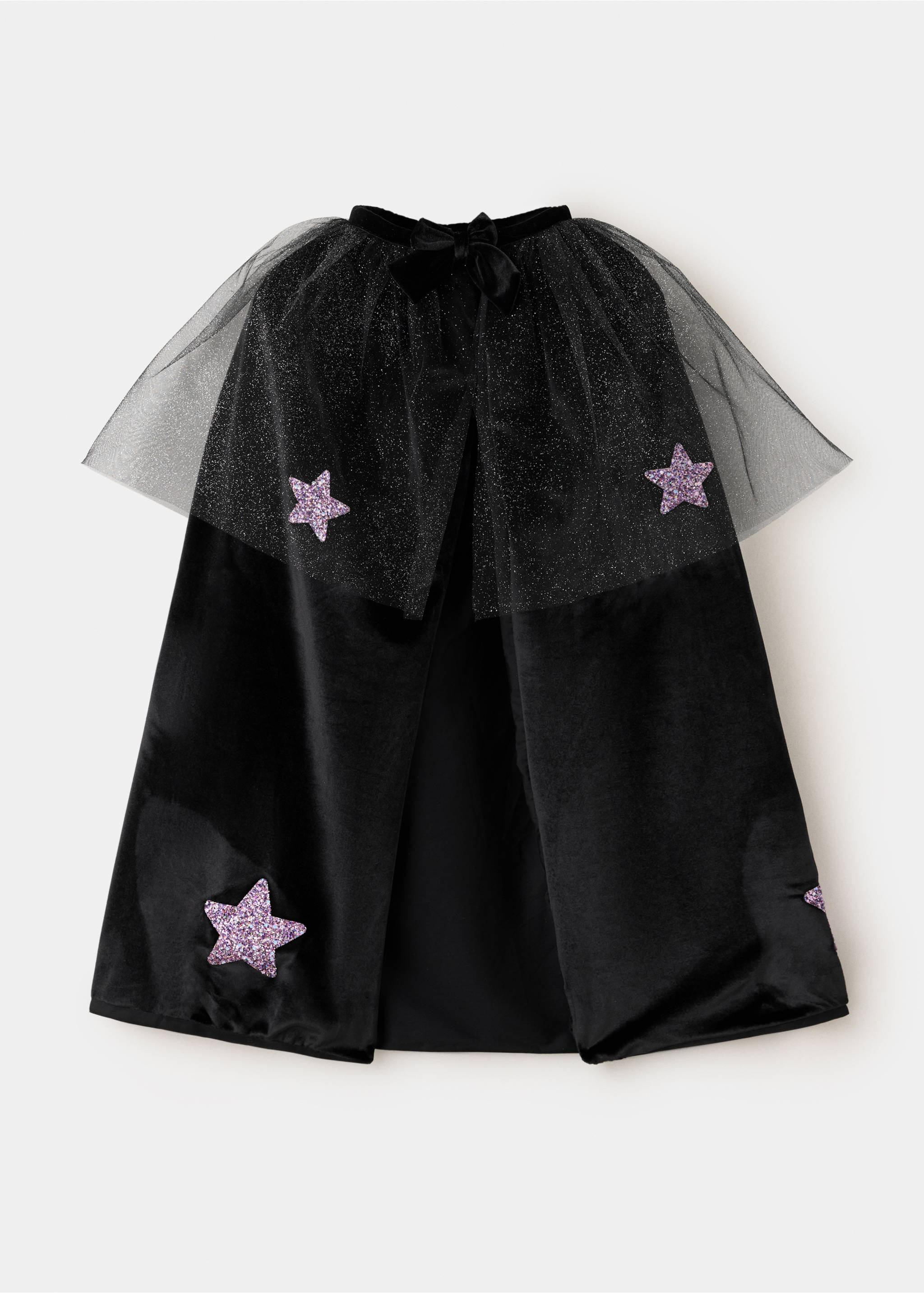 Capa de terciopelo negra para niño/a con capa superpuesta de tul con purpurina y estrellas moradas., Negro. Ref: 37087121-00.
