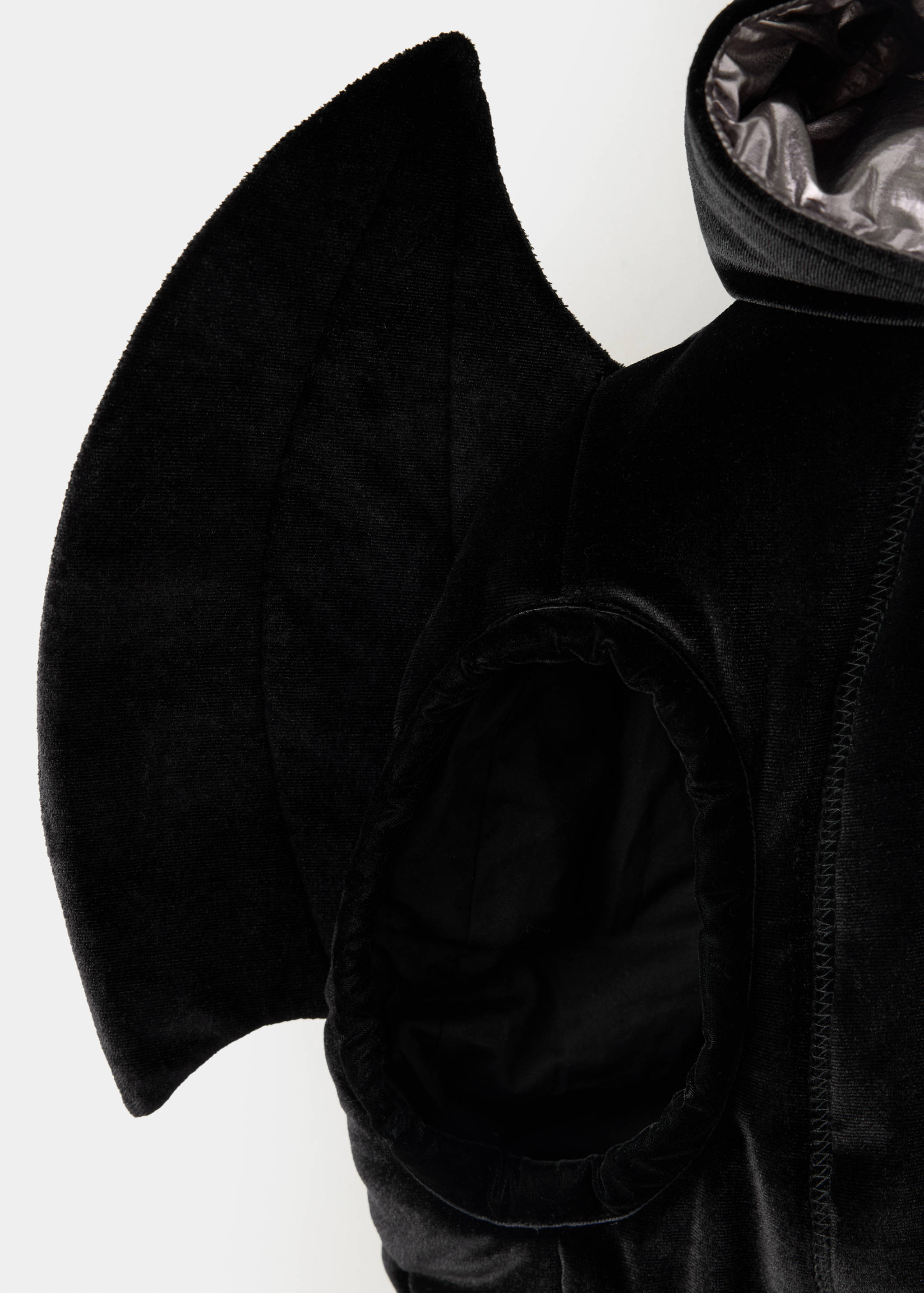 Halloween bat cape - Details of the article 0