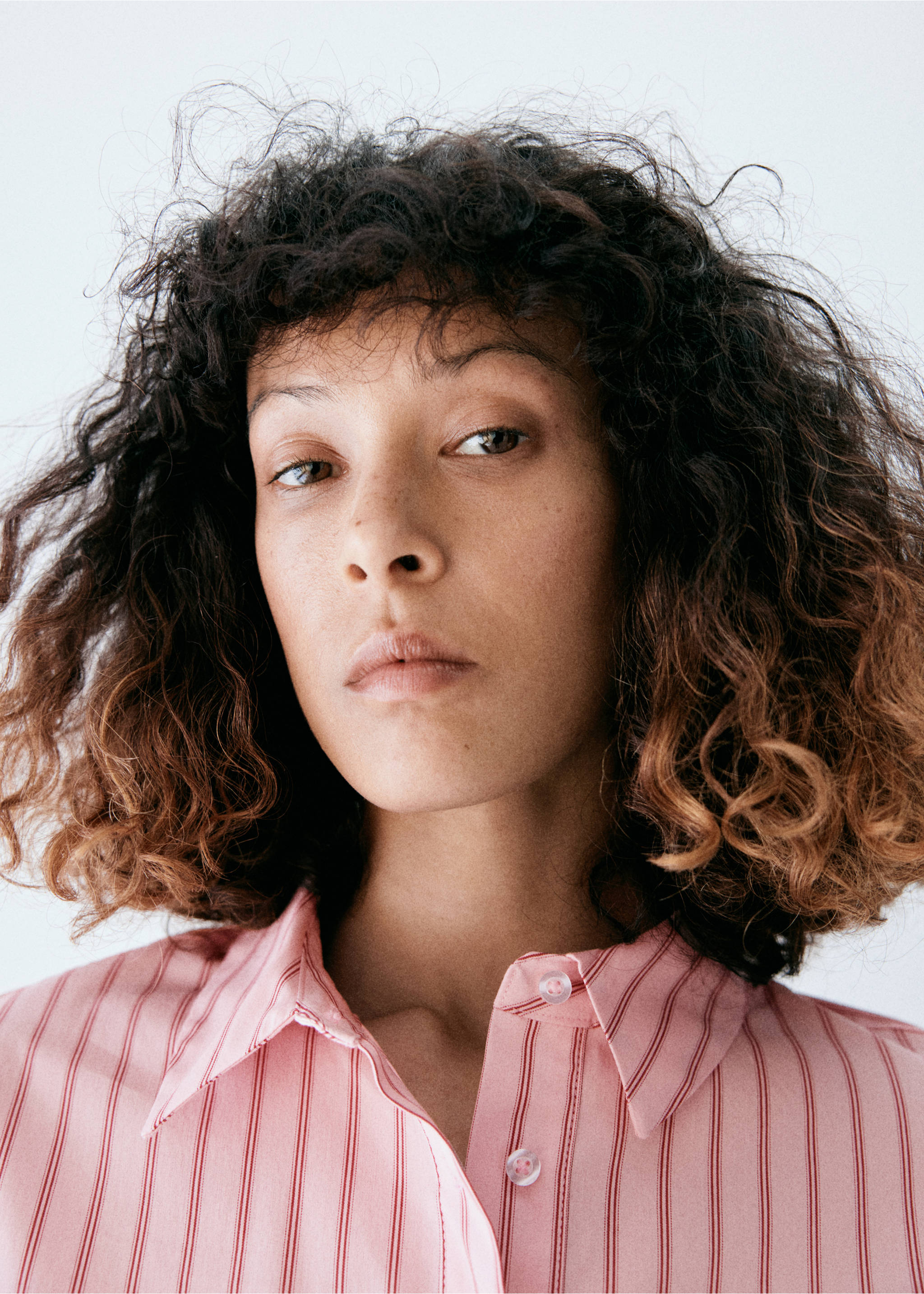 Striped cropped shirt - Details of the article 1, Pink. Ref: 37087780-00.