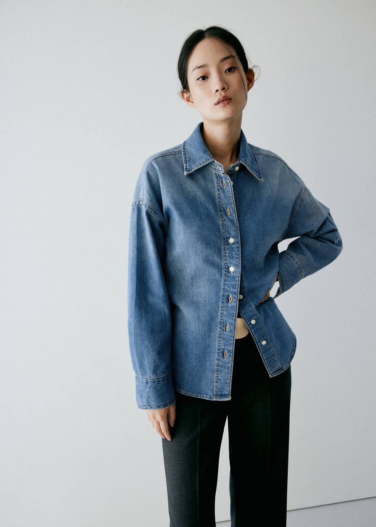 100% cotton denim shirt — Medium Blue