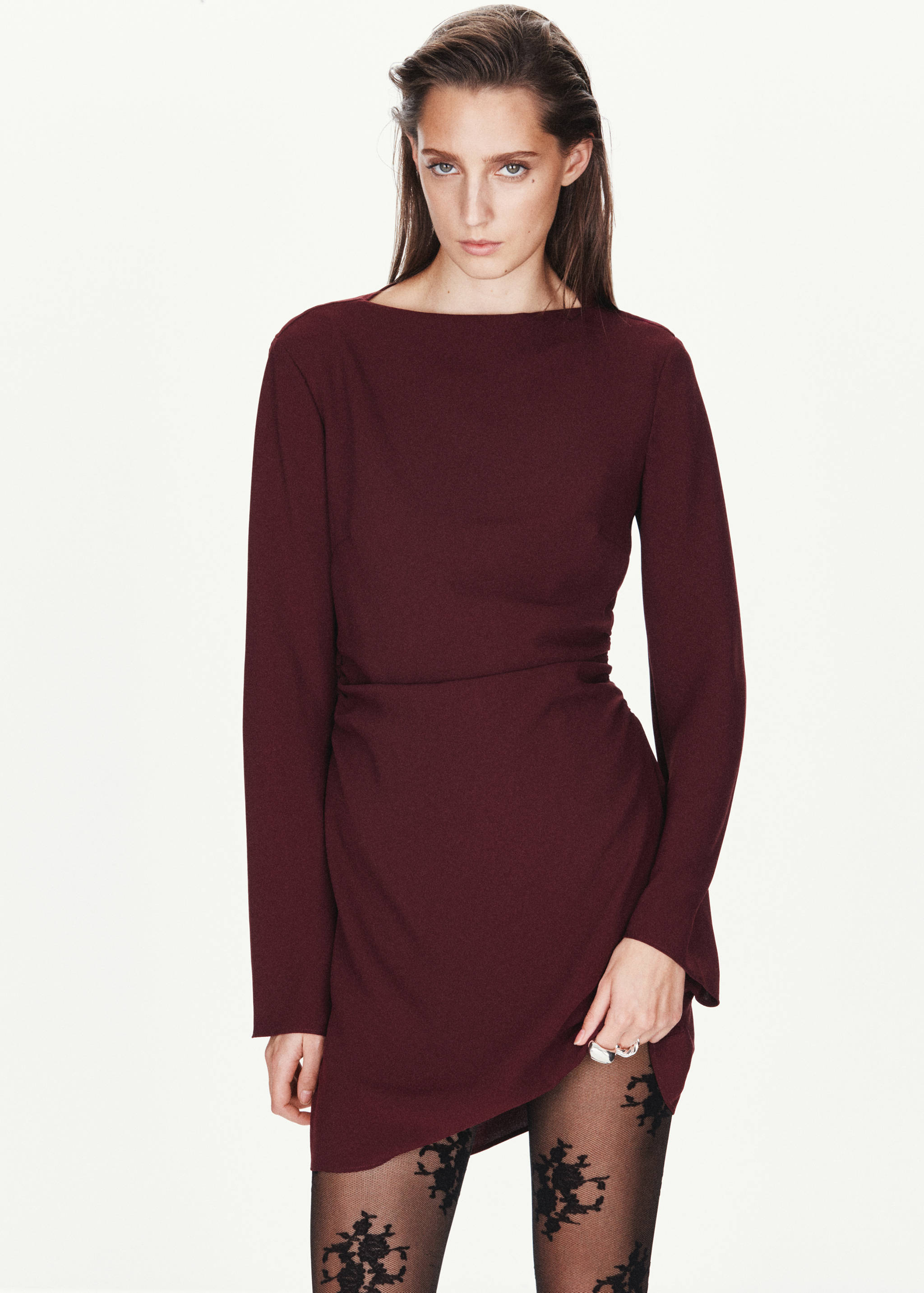 Fitted dress with gathered detail - Medium plane