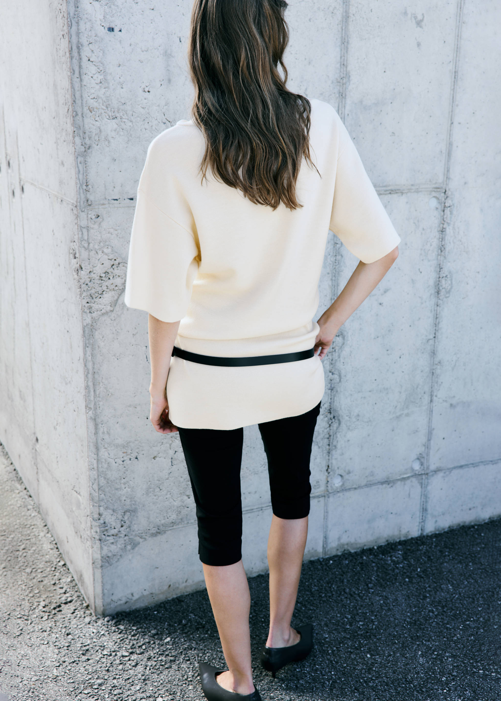 Knitted turtleneck dress - Reverse of the article