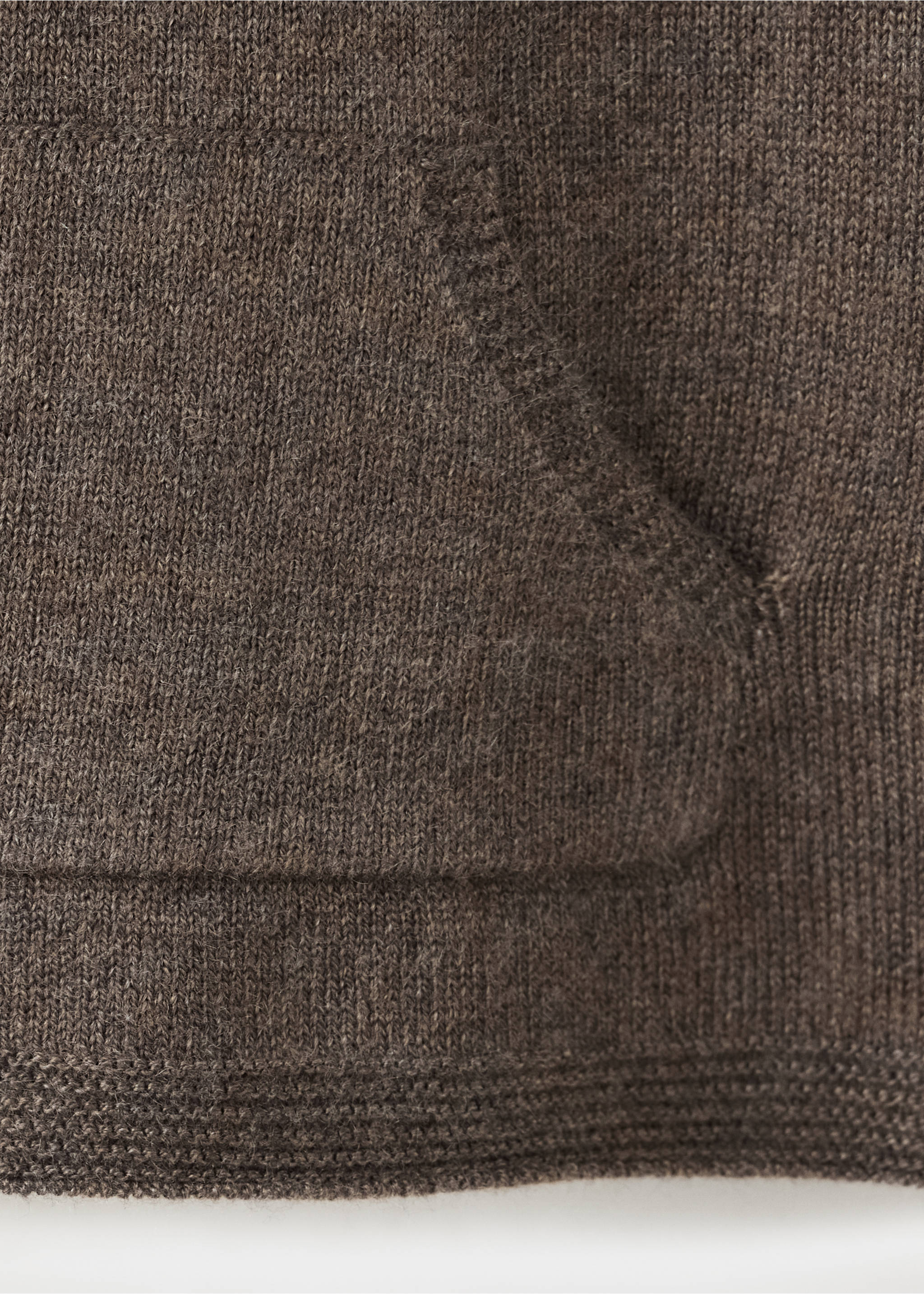 Kangaroo pocket knit sweater - Details of the article 8, Chocolate. Ref: 37087884-00.