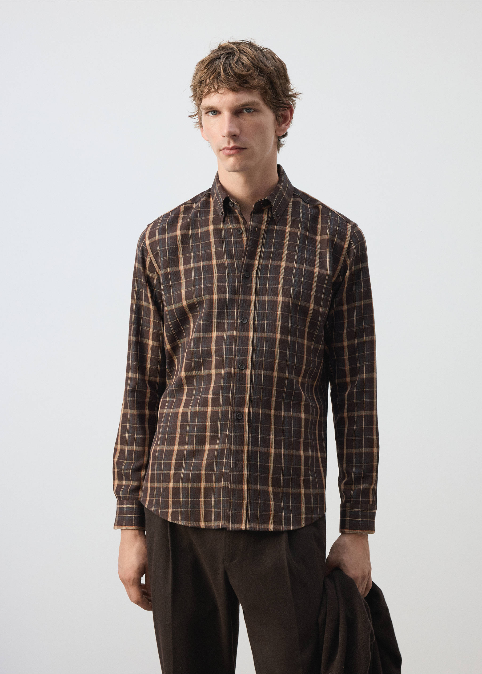 Brown and beige checked overshirt with long sleeves and button-down collar, Brown. Ref: 37087892-00.