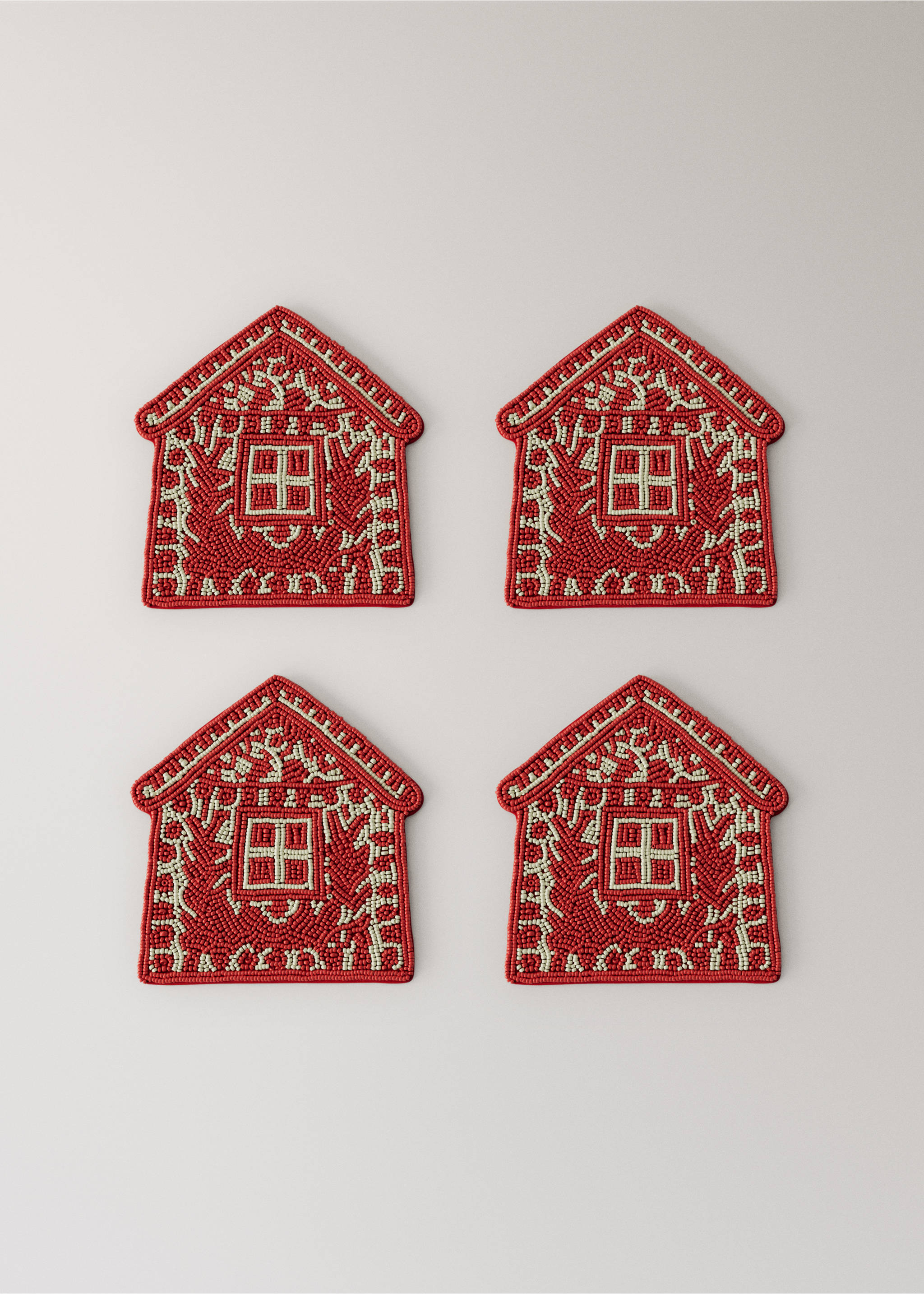 Set of four red house-shaped beaded coasters with cream detailing., Red. Ref: 37087893-00.