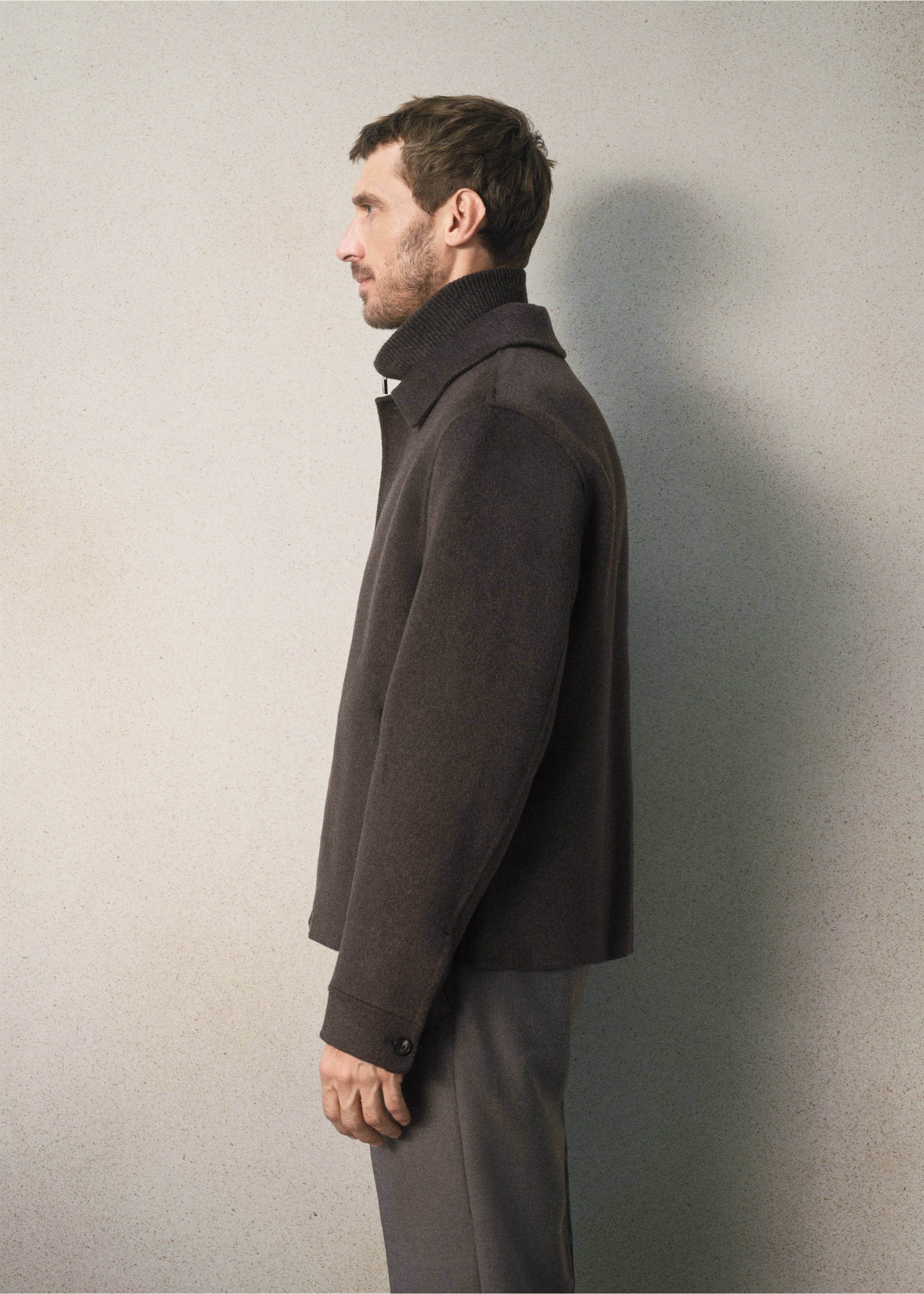 Dark brown jacket with a classic collar and buttoned cuffs., Coffee. Ref: 37087896-00.