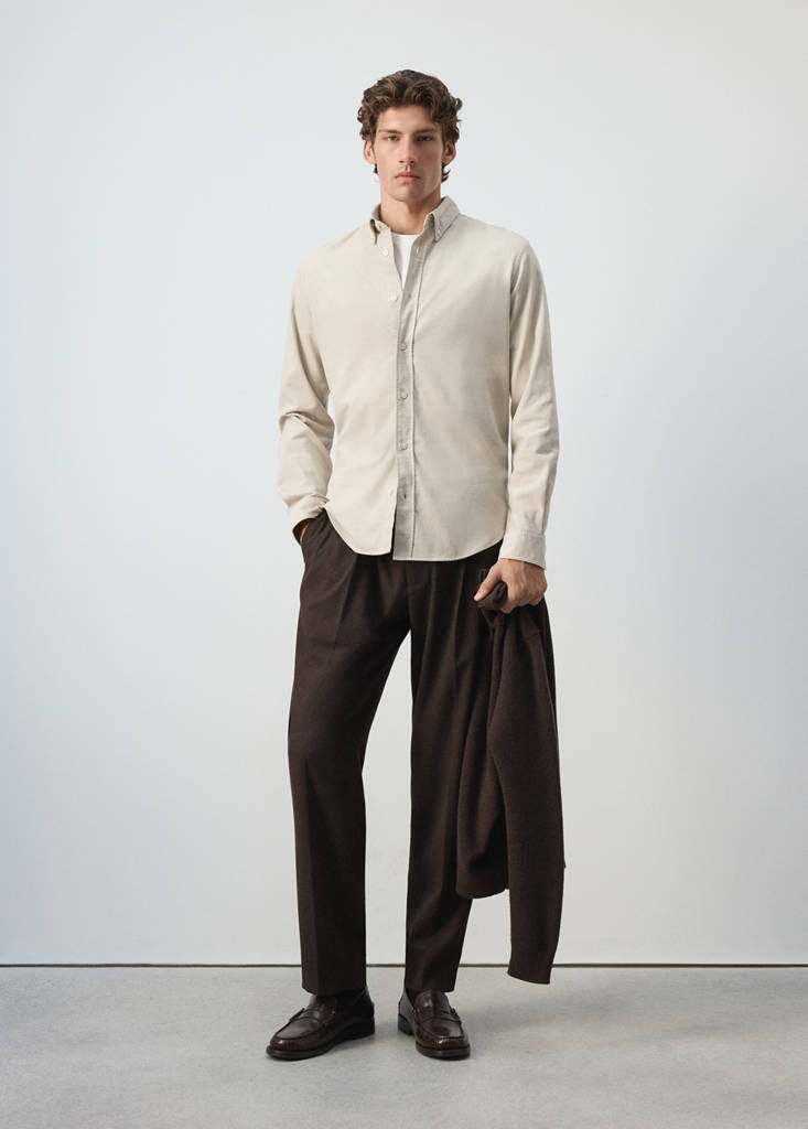 Koszula z mikrosztruksu regular fit niebieski indygo  - Mężczyzna - M - MANGO MAN