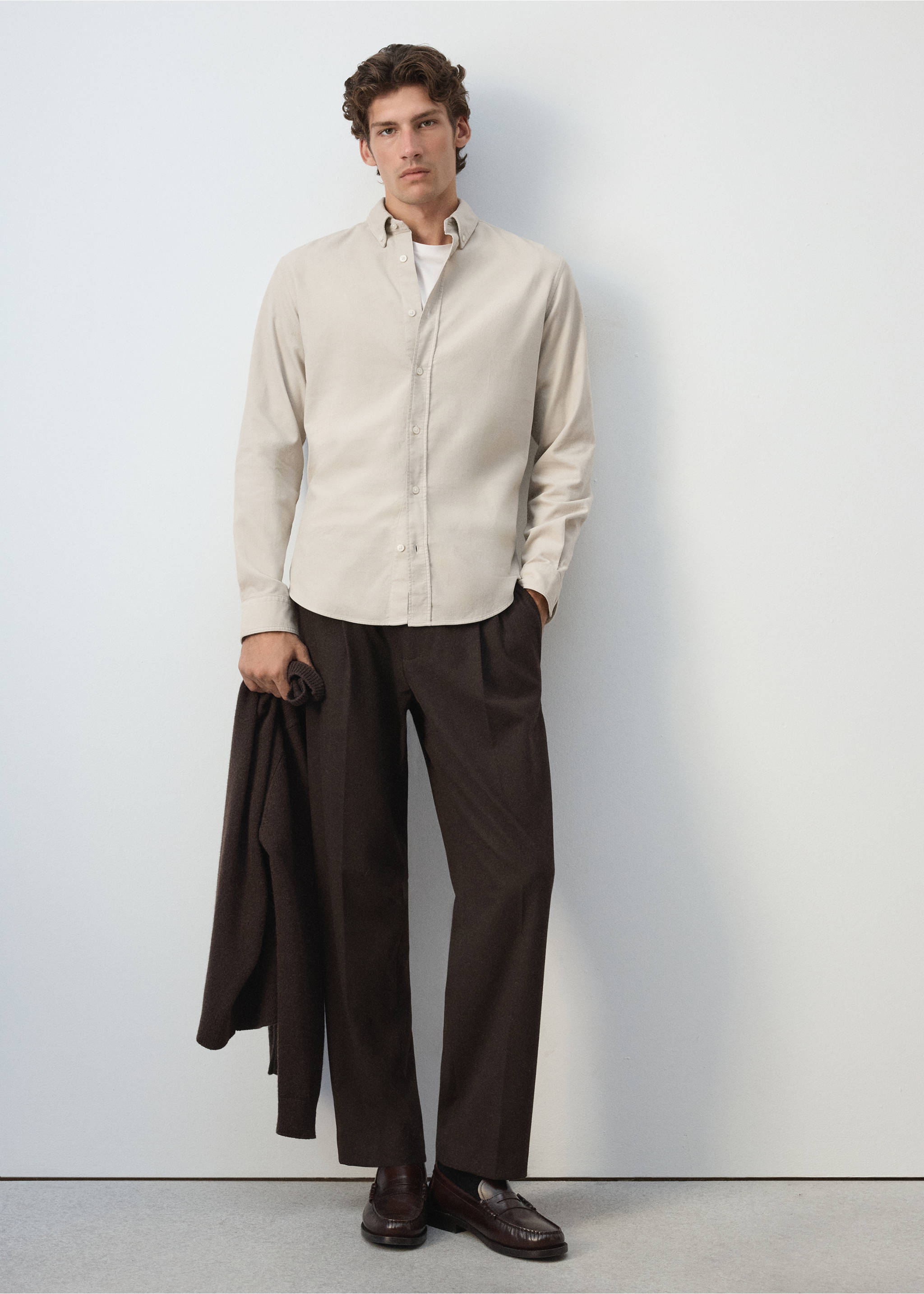Classic Fit-Feincordhemd - Detail des Artikels 4, Hellgrau/Pastellgrau. Ref: 37087900-00.