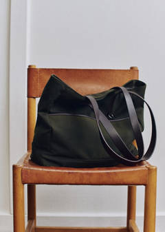 Waxed-effect tote bag — Khaki 5
