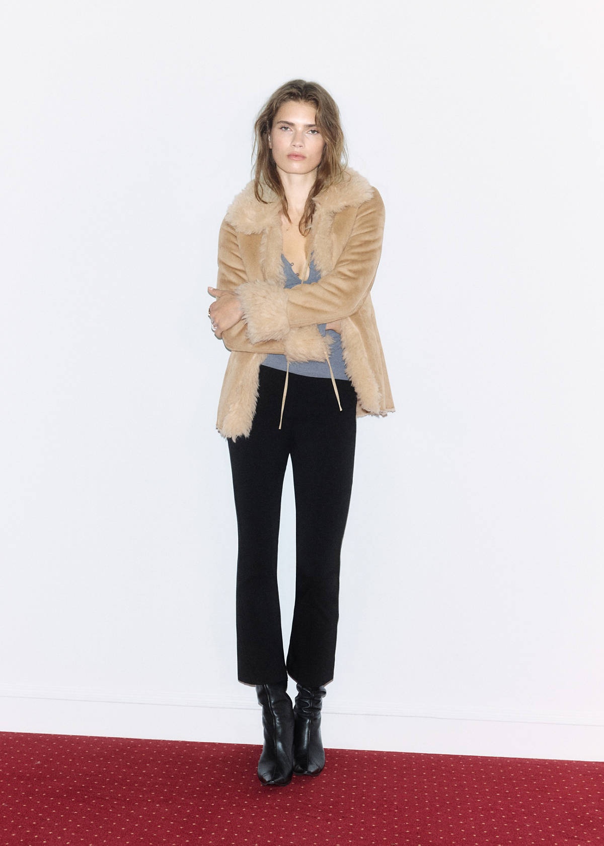 Tailored jacket with fur trim — Beige