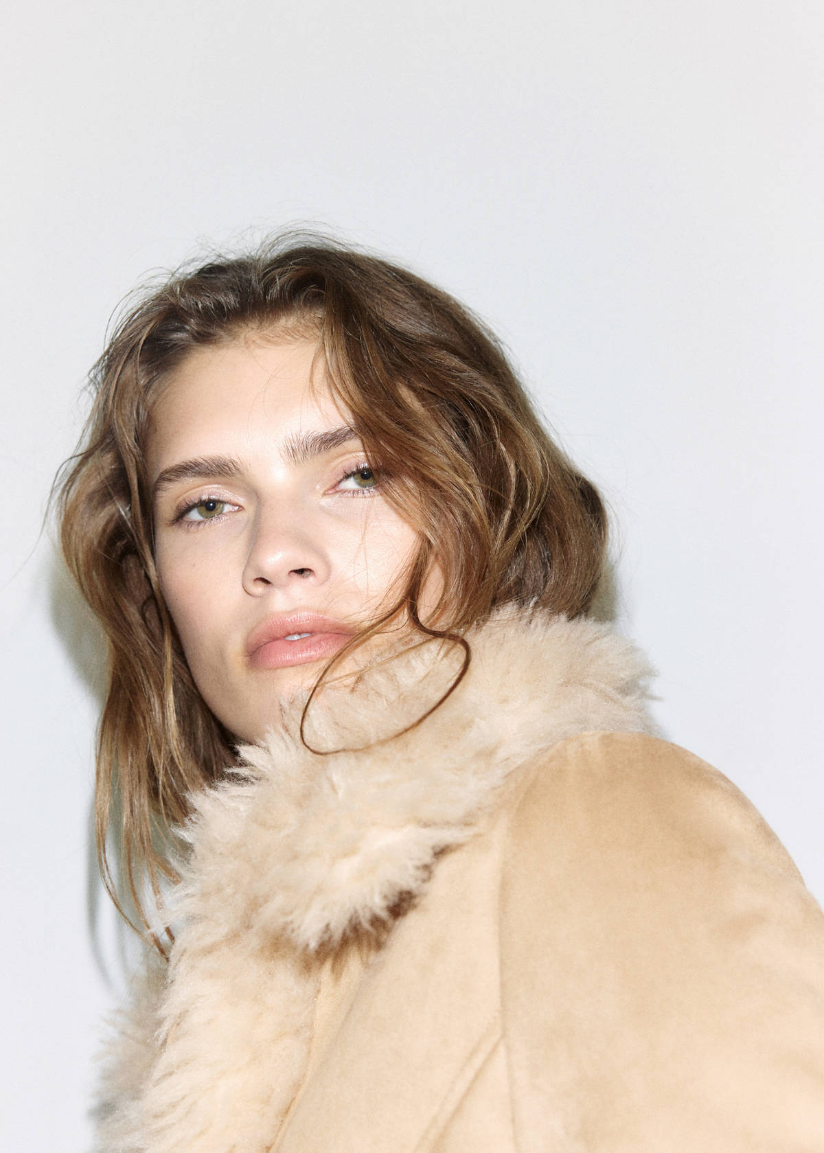 Tailored jacket with fur trim — Beige
