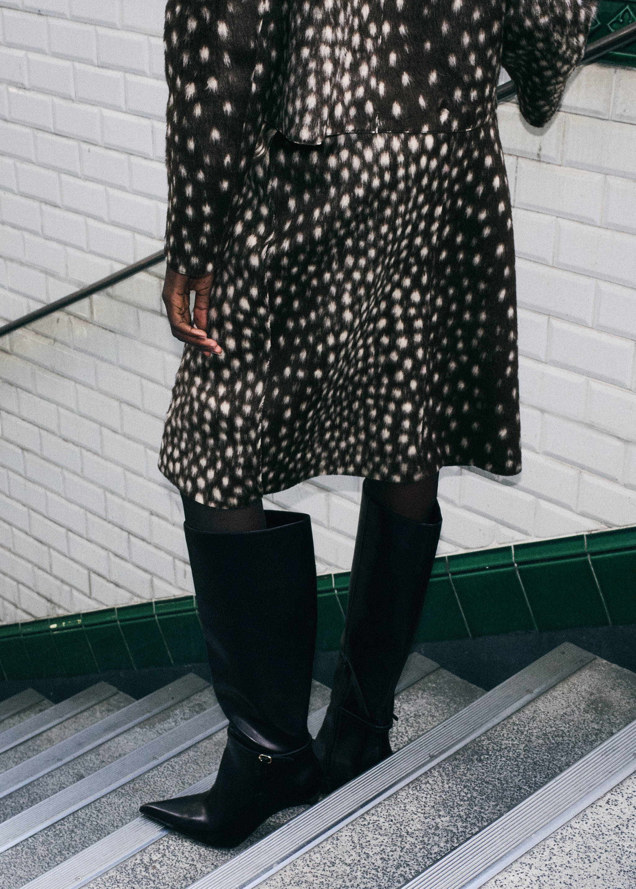 Bambi skirt with brushed finish - Reverse of the article