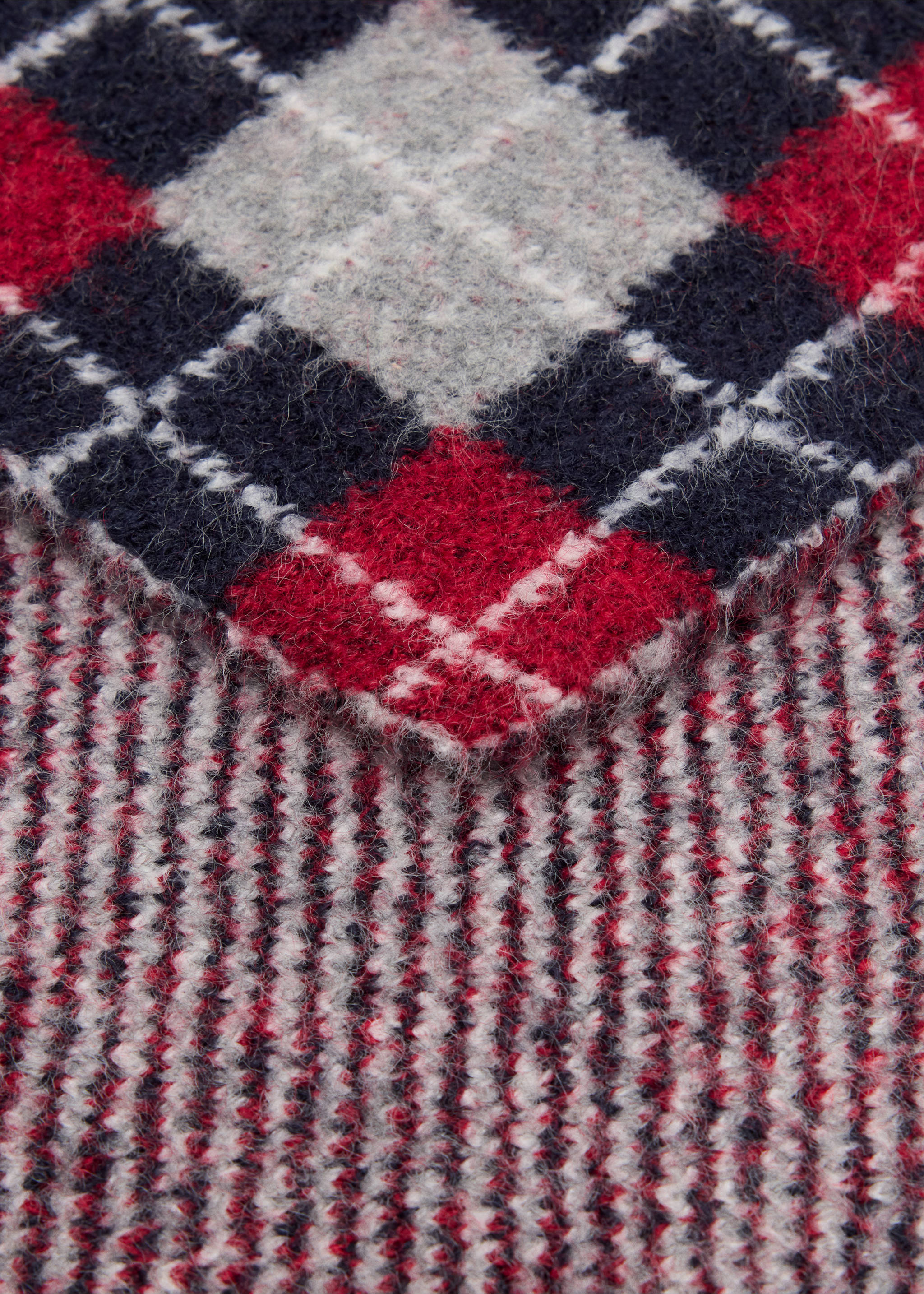 Dreieckstuch mit Rautenmuster - Detail des Artikels 1, Rot. Ref: 37087914-00.