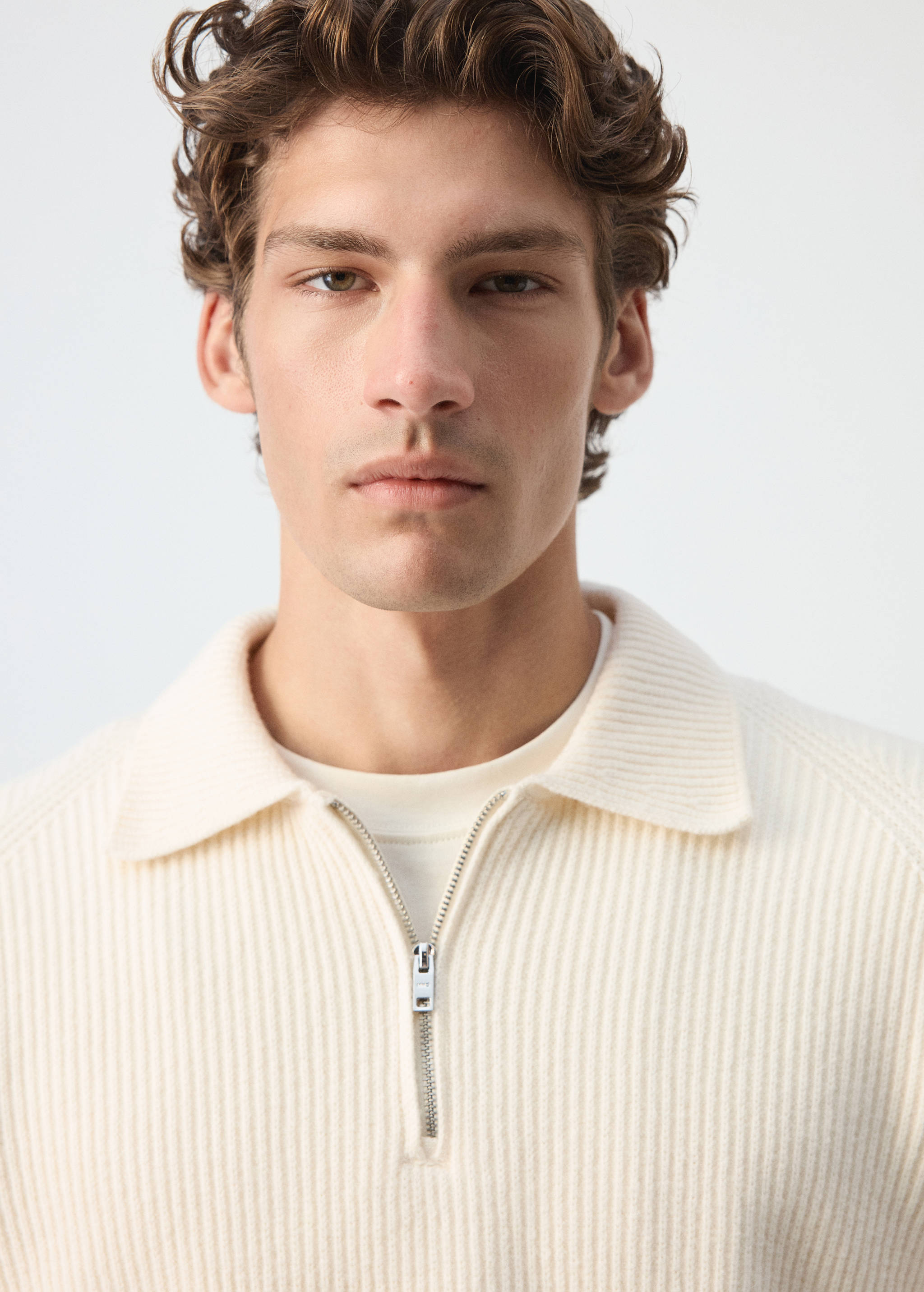 Polo en jersey, mélange laine et coton, côtelé - Détail de l'article 1