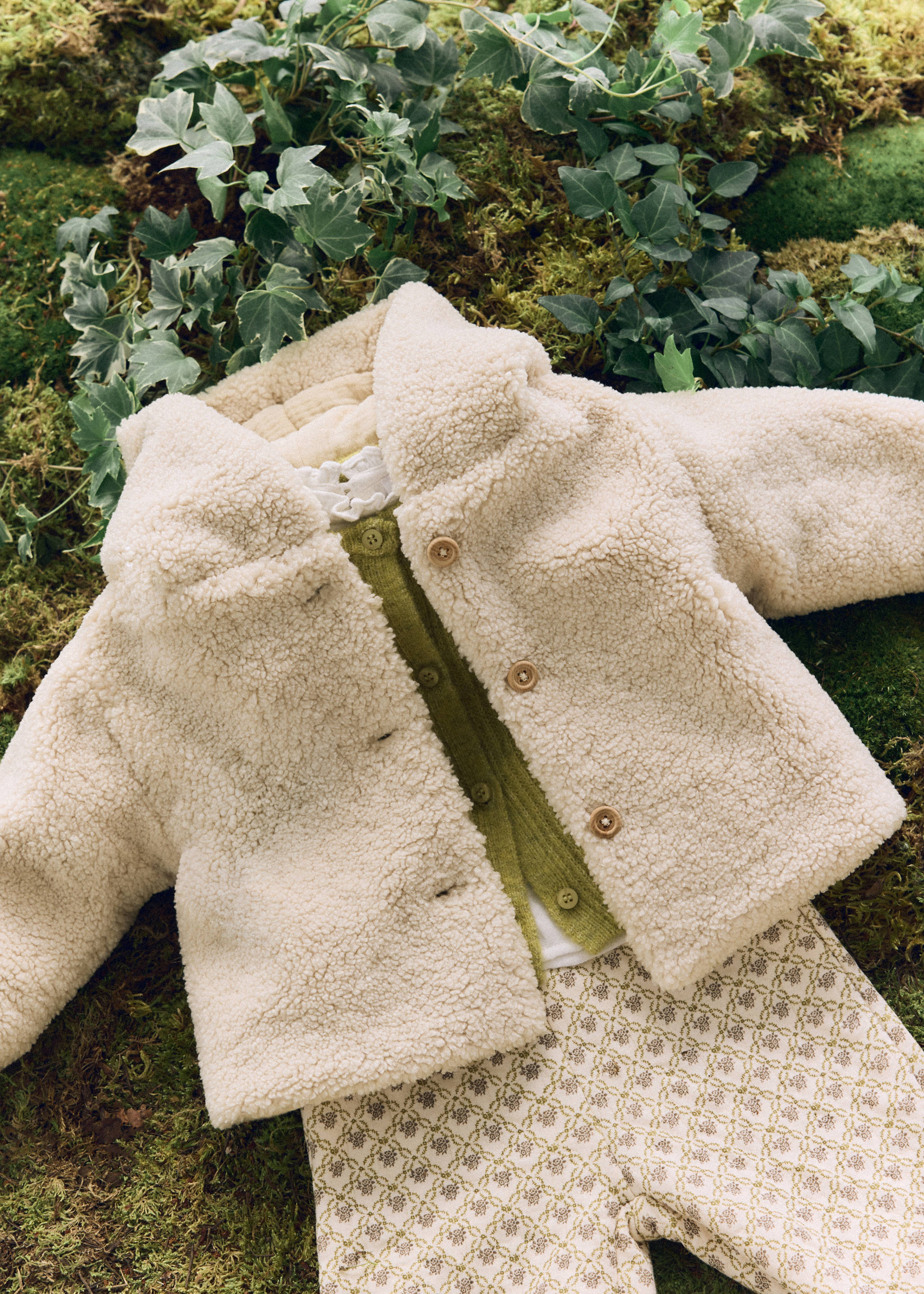 Shearling-effect hooded coat - Details of the article 5