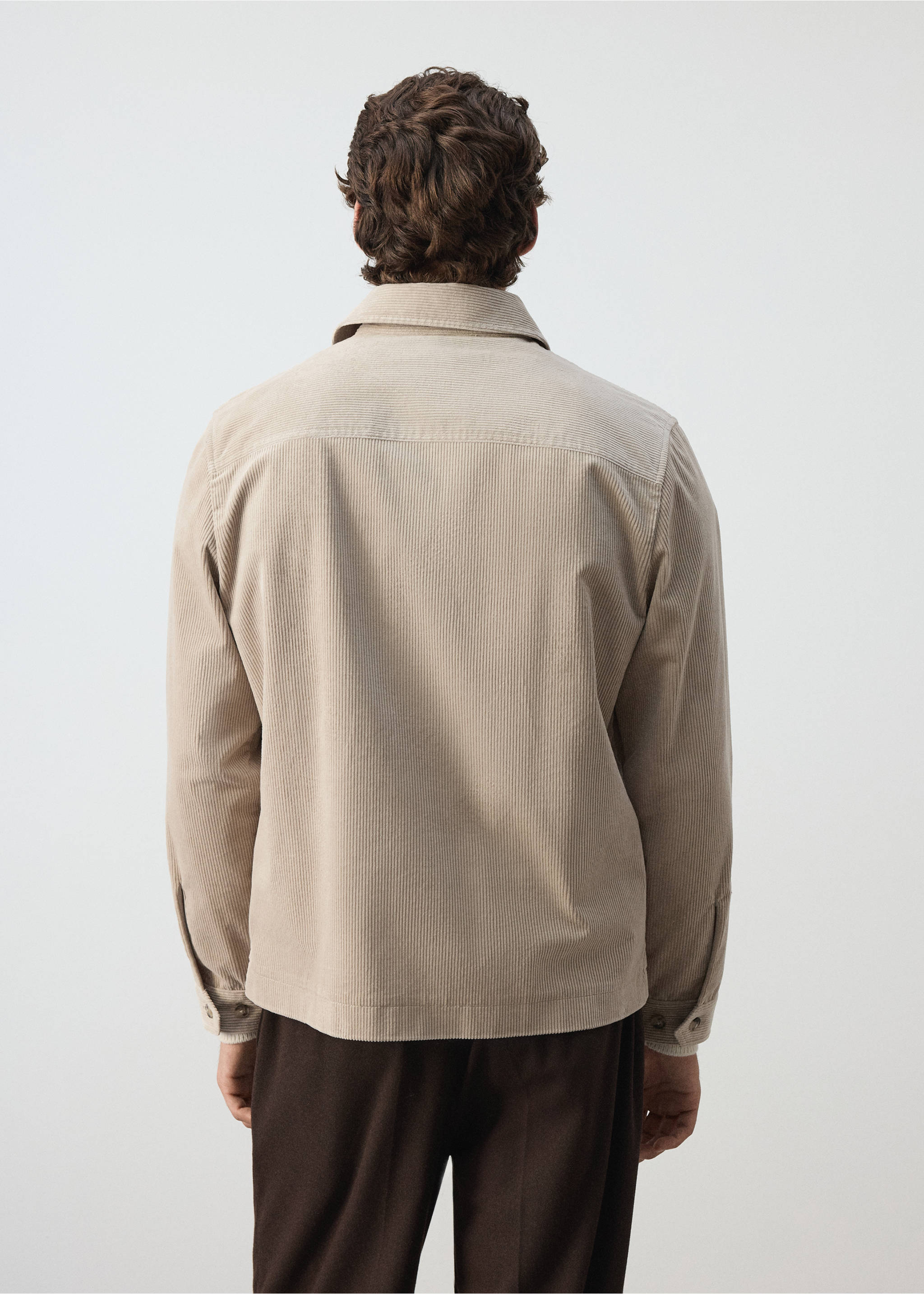 Light beige corduroy overshirt, back view, Light/Pastel Grey. Ref: 37087920-00.