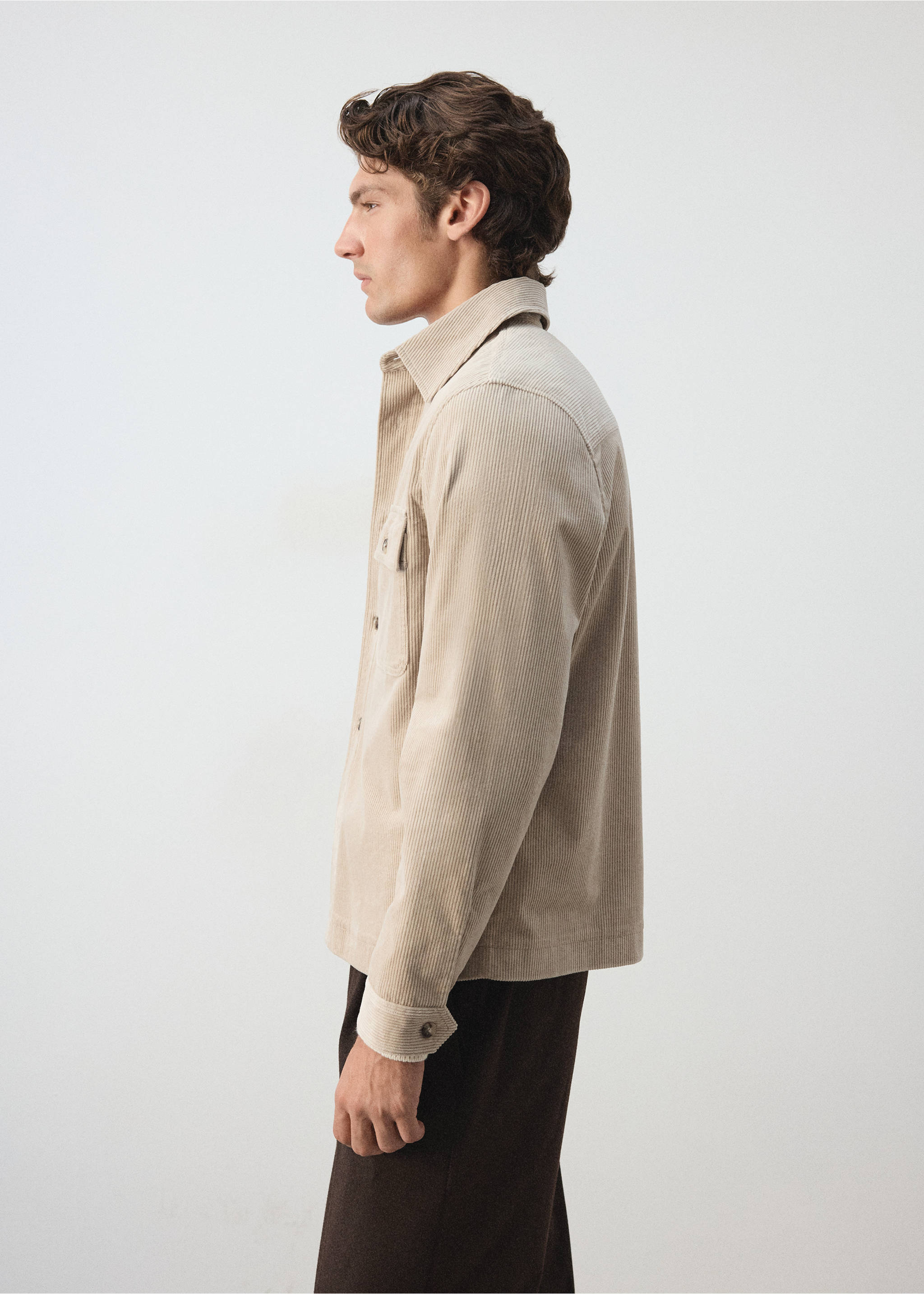 Corduroy overshirt with pockets - Details of the article 2, Light/Pastel Grey. Ref: 37087920-00.