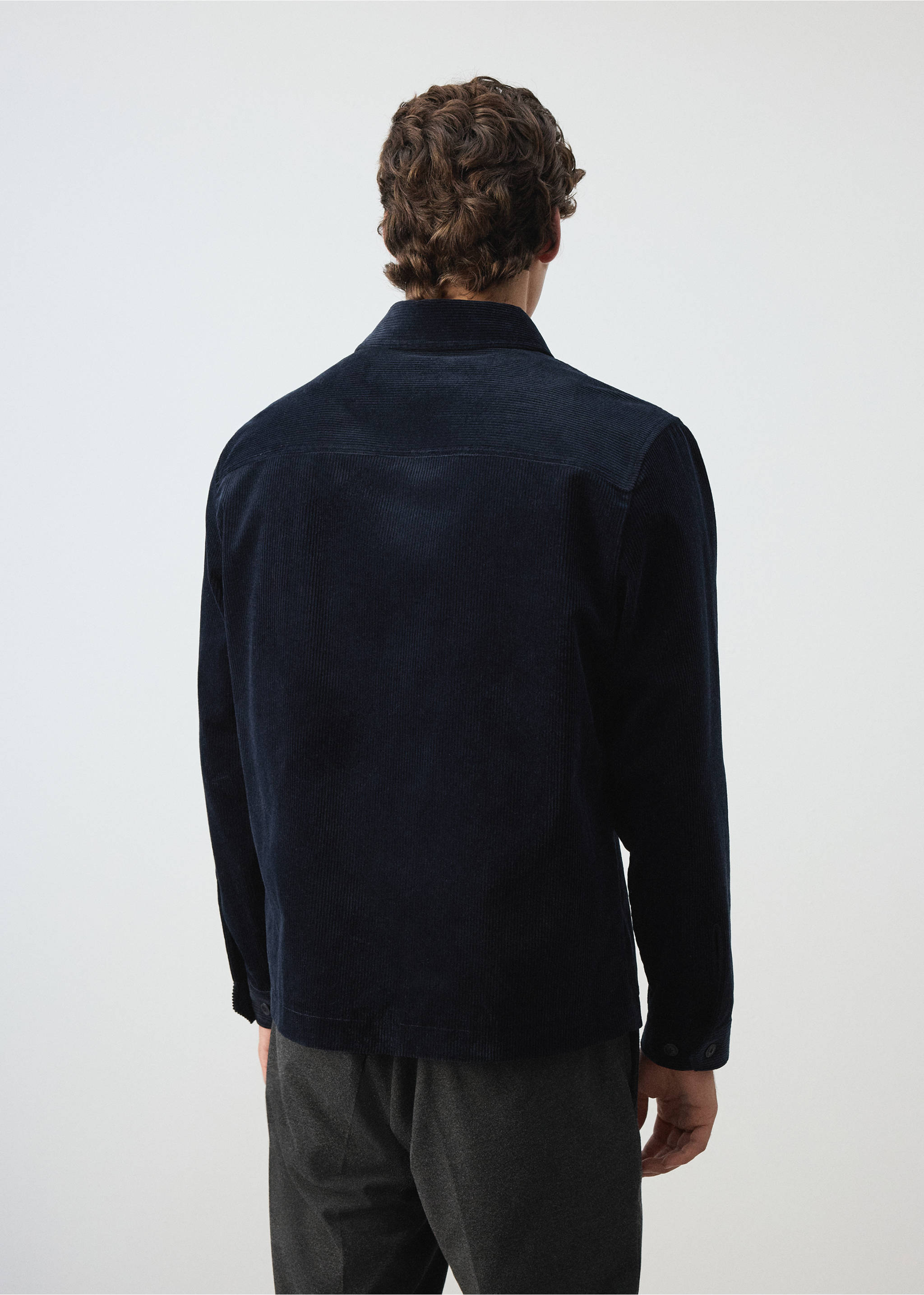 Corduroy overshirt with pockets - Reverse of the article, Navy. Ref: 37087920-00.