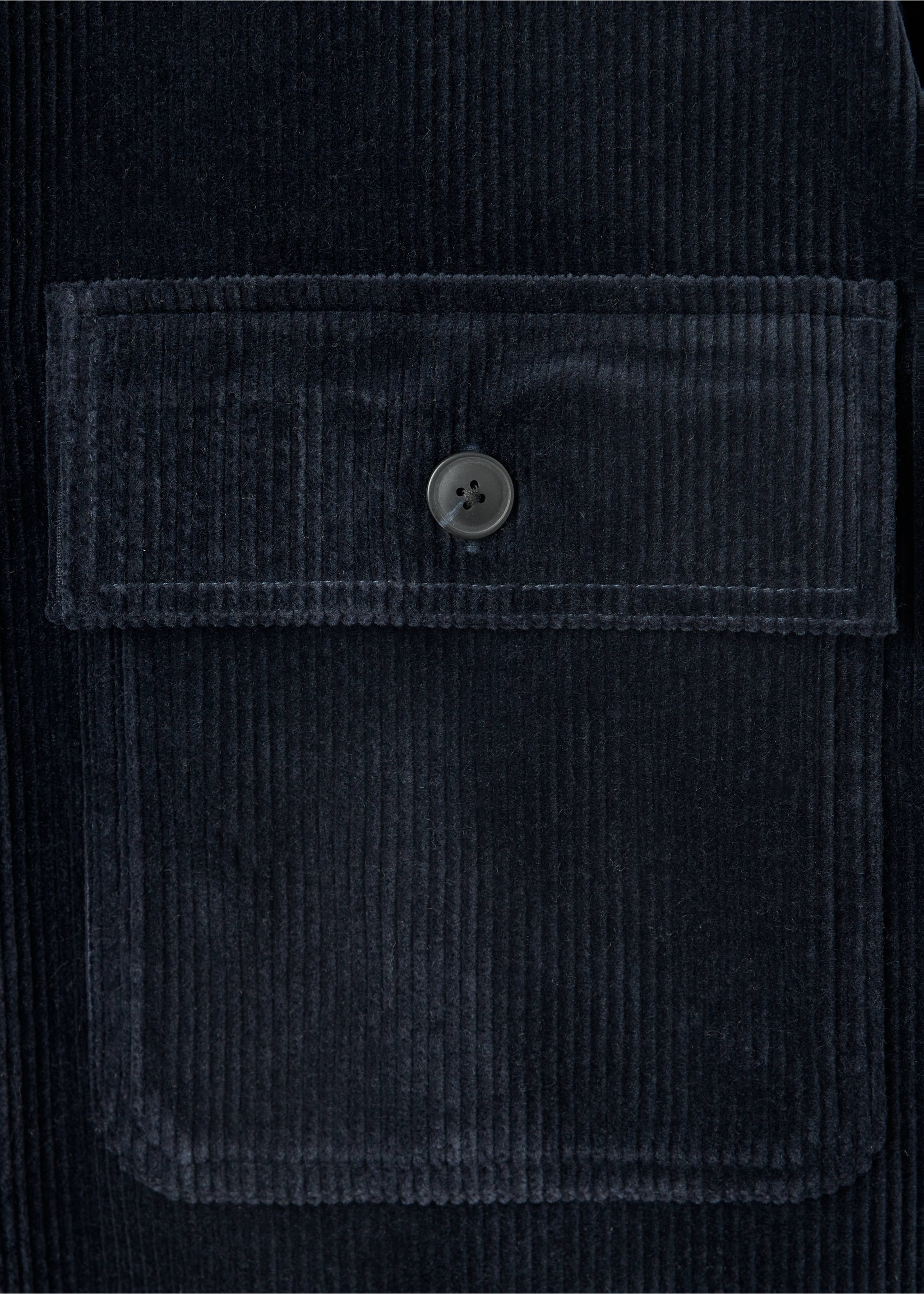 Navy blue corduroy fabric and chest pocket detail of an overshirt, Navy. Ref: 37087920-00.