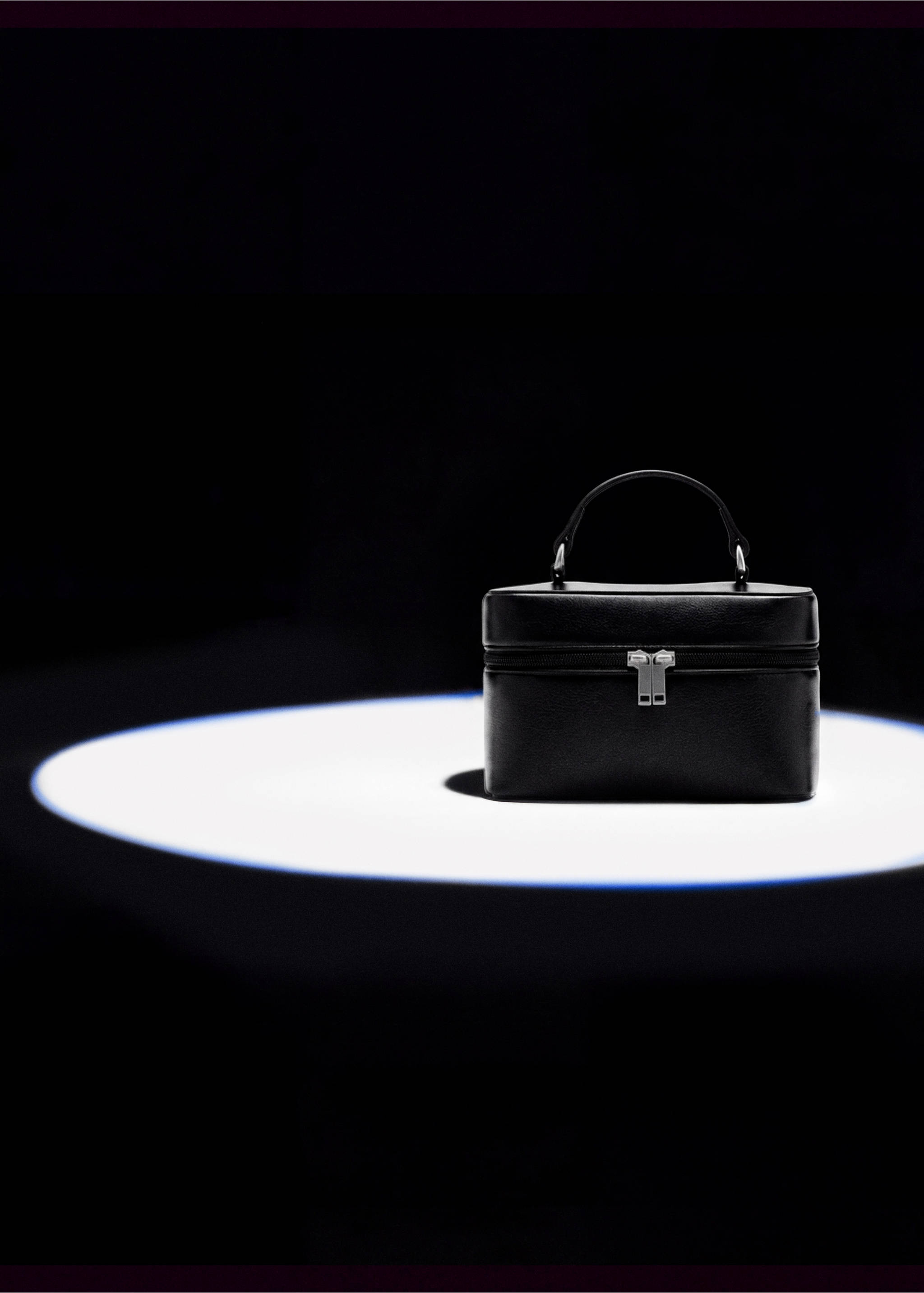 Structured faux leather bag - Details of the article 5, Black. Ref: 37087930-00.