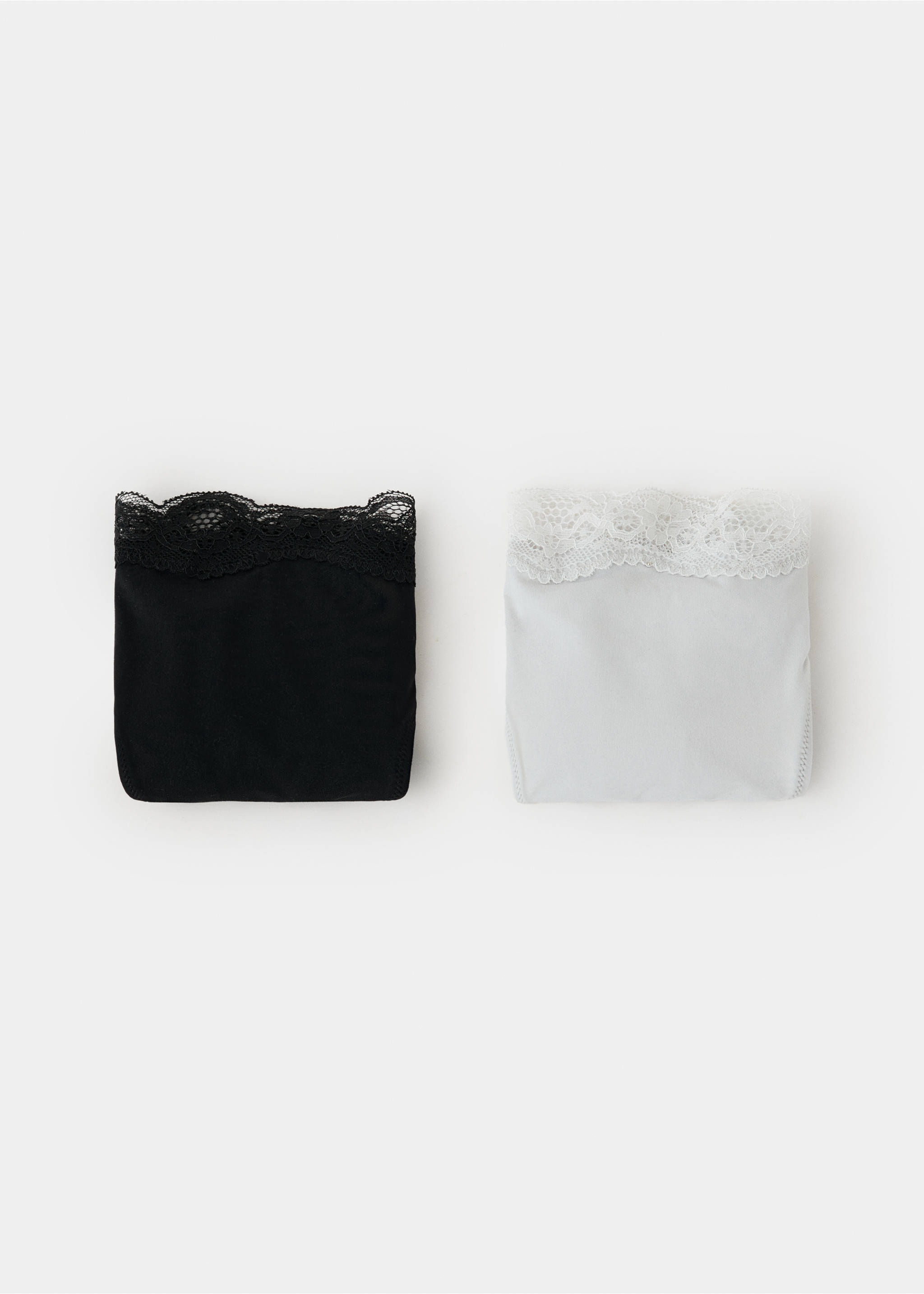 Pack of two black and white briefs with lace trim., Medium Heather Grey. Ref: 37087934-00.