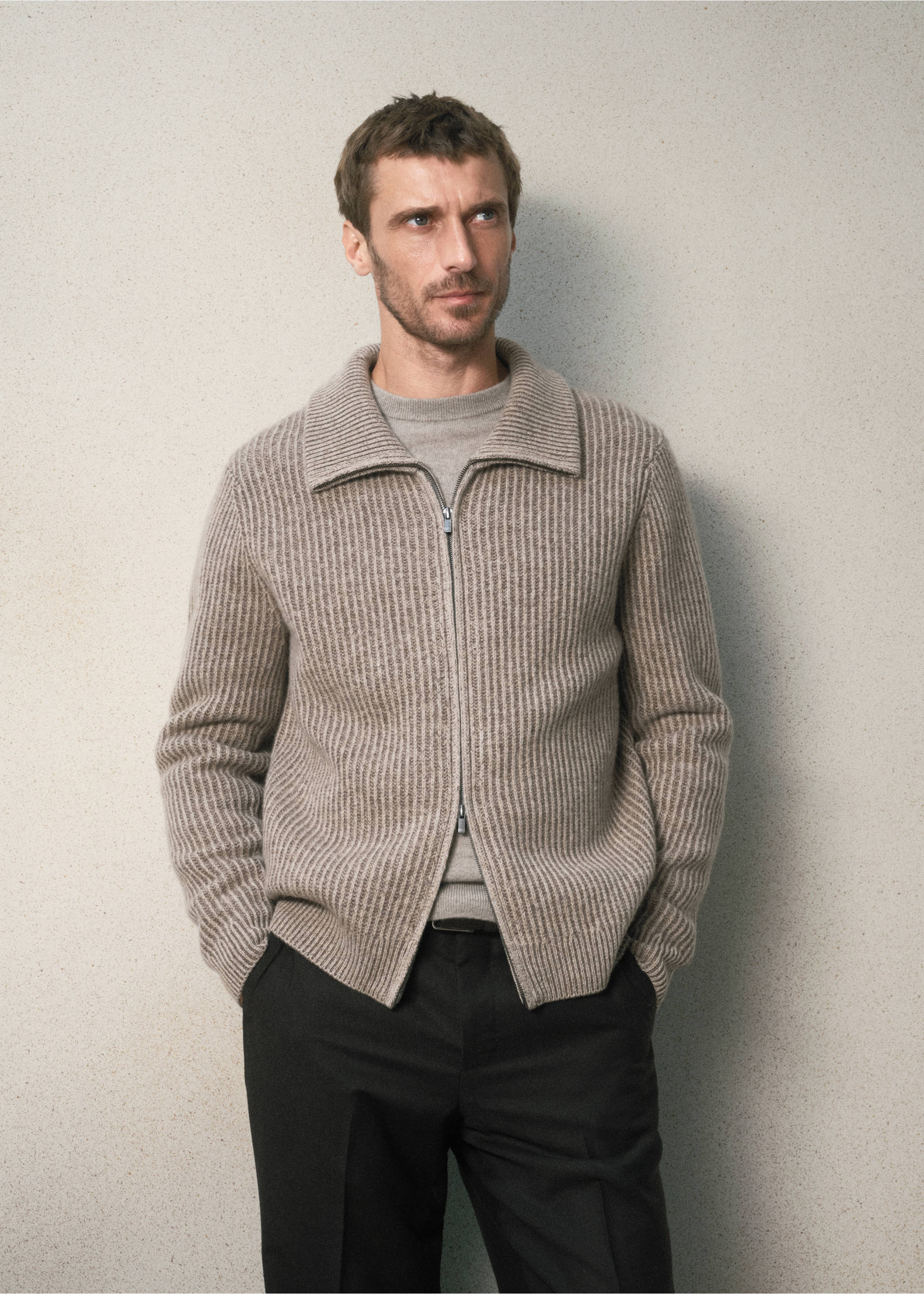 Ribbed wool cardigan with zips - Medium plane, Beige. Ref: 37088273-00.