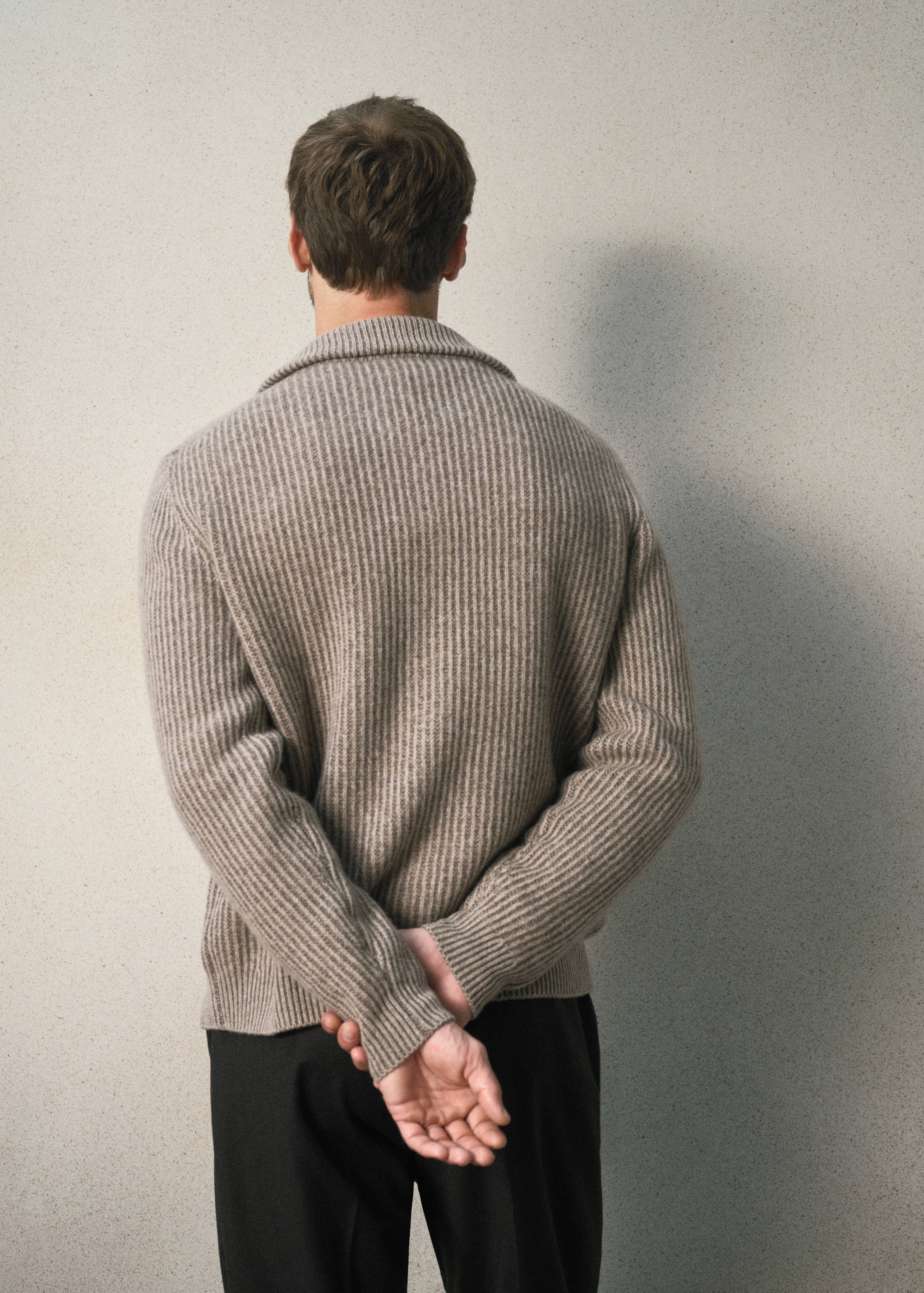 Wollen geribbelde cardigan met ritsen - Achterkant van het artikel