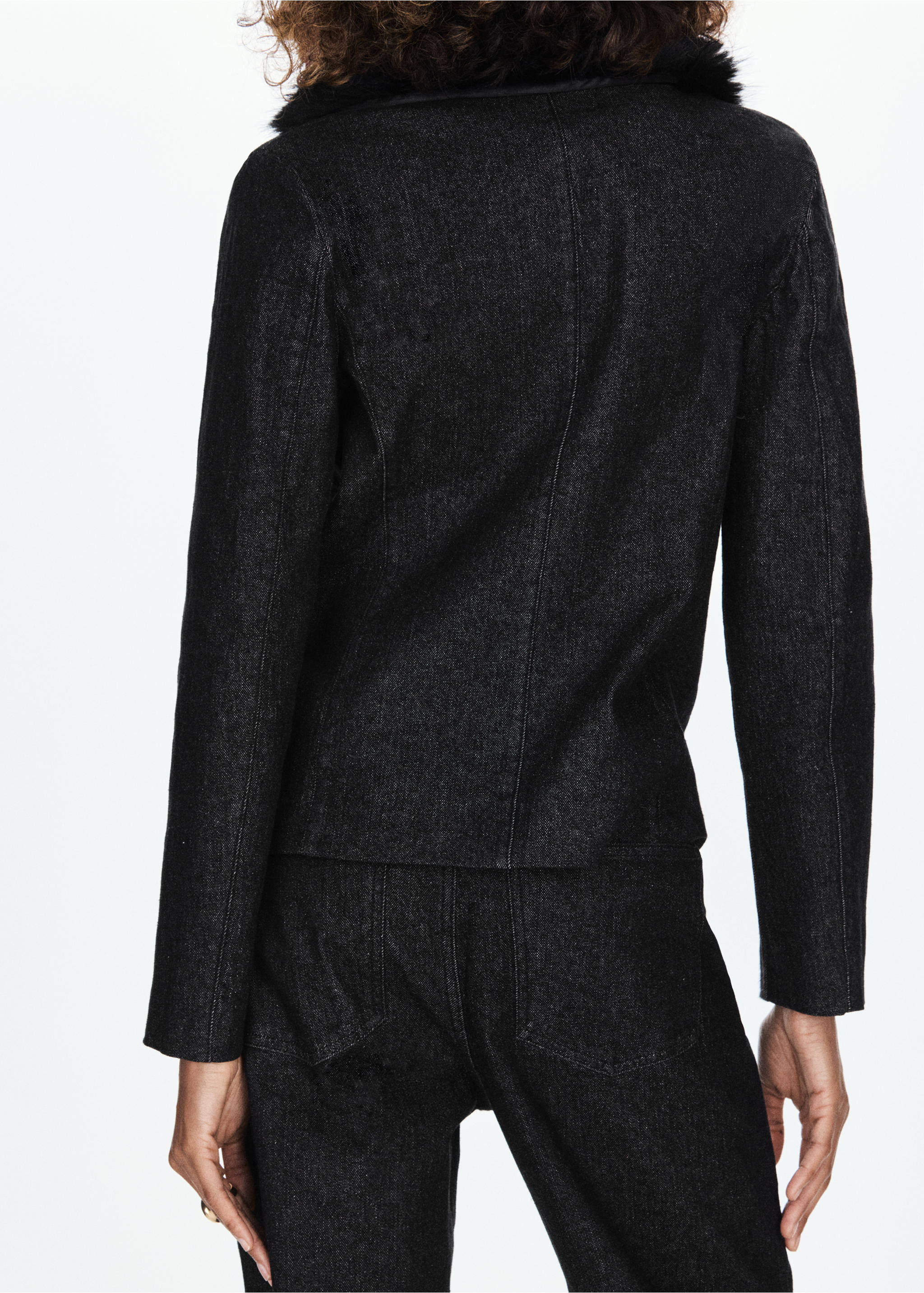 Dark grey denim blazer with black faux-fur collar, back view, Open Blue. Ref: 37089134-00.