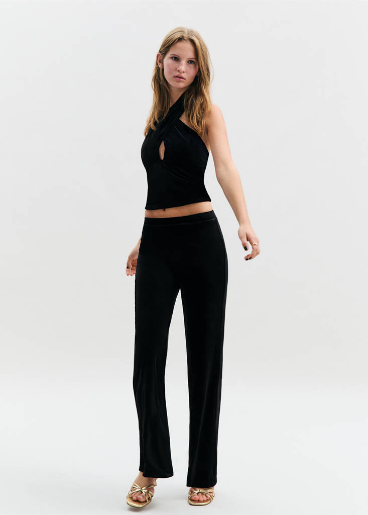 Top z aksamitu z dekoltem halter czarny - Teen - M - MANGO TEEN