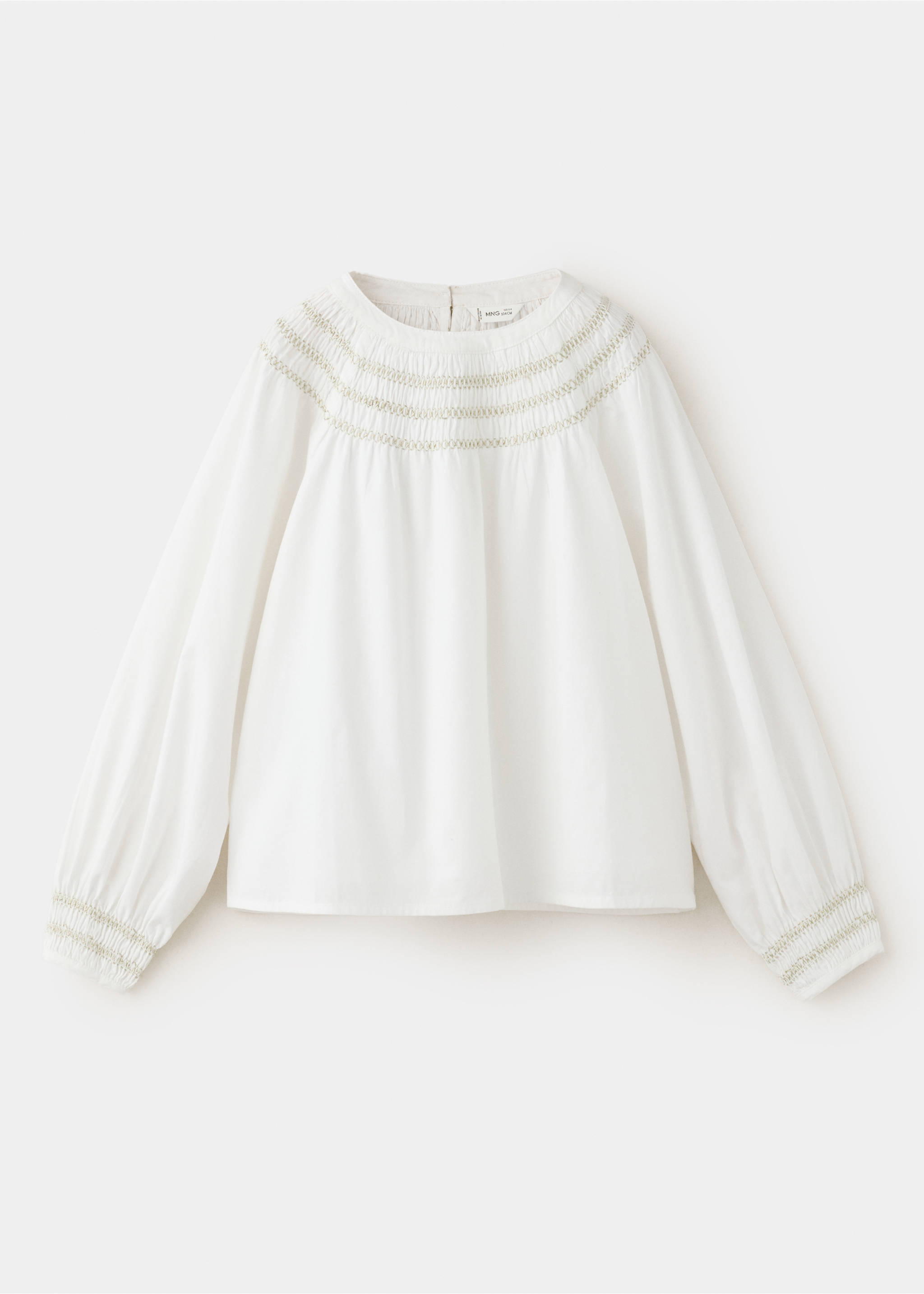 Blusa infantil blanca con canesú metálico fruncido y manga larga., Blanco. Ref: 37089225-00.