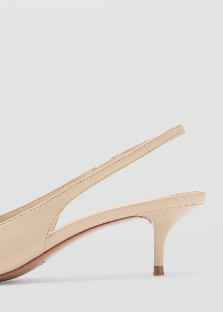 Pointed-toe leather heeled shoes — Ecru