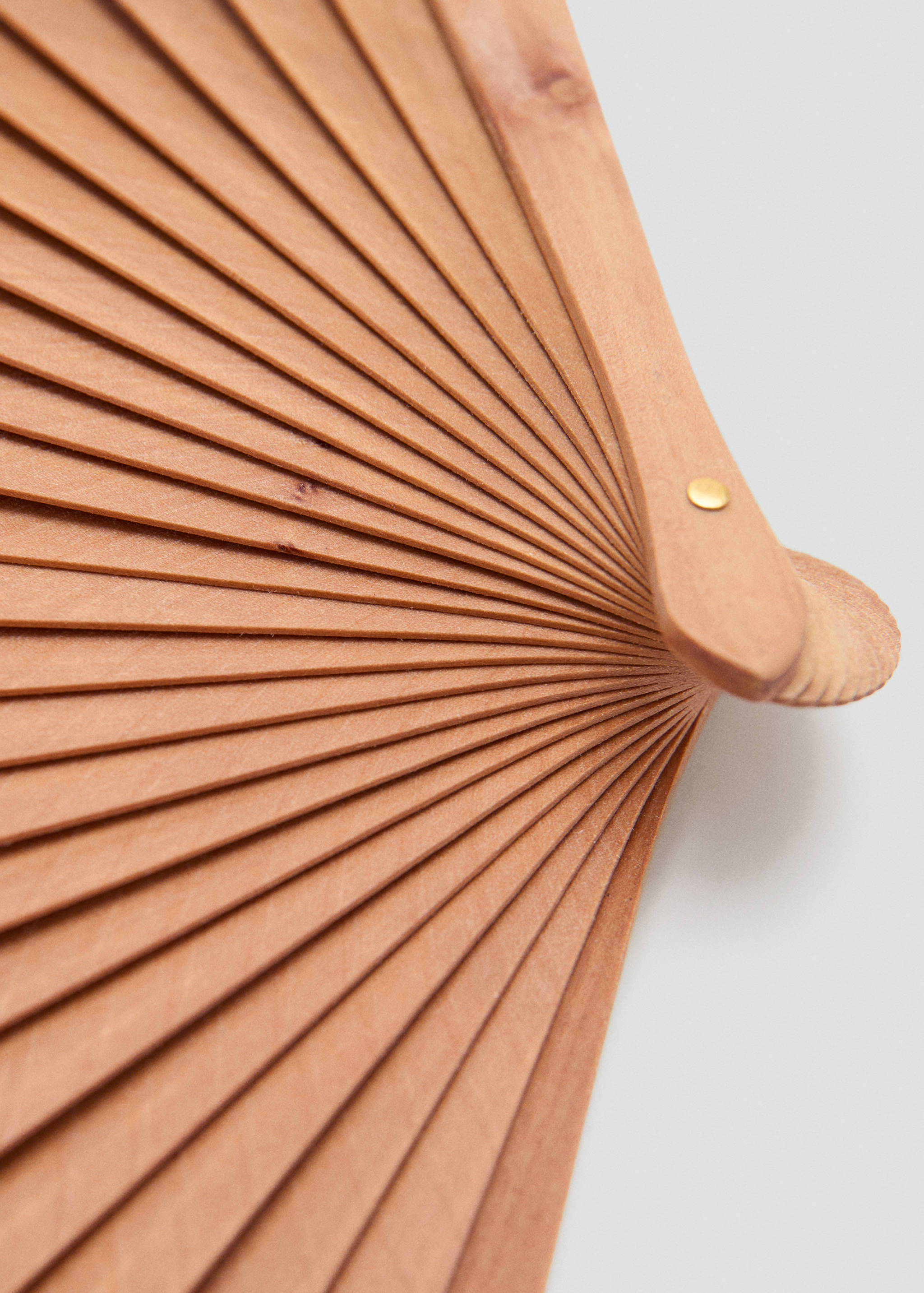 Разноцветный веер - Деталь изделия 1