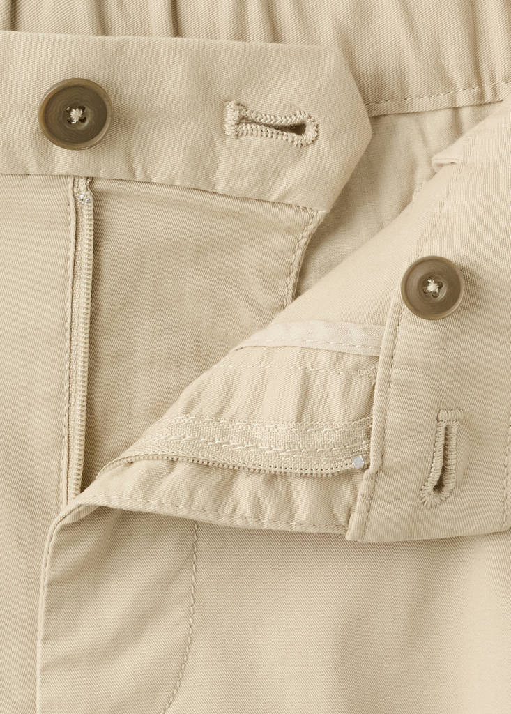 Slim-fit chino cotton bermuda shorts — Beige