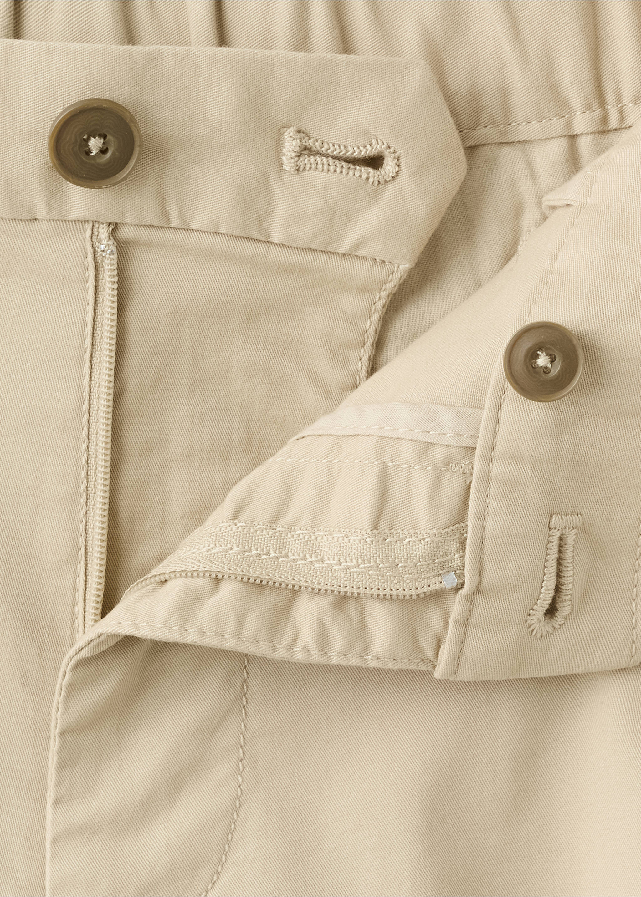Slim-fit chino cotton bermuda shorts - Details of the article 8, Beige. Ref: 37091329-00.