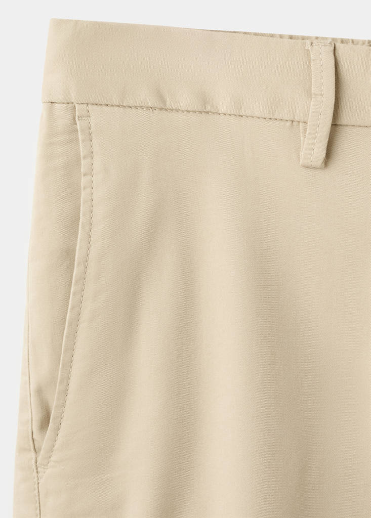 Slim-fit chino cotton bermuda shorts — Beige