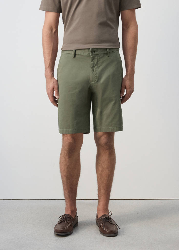 Slim-fit chino cotton bermuda shorts — Forest Green