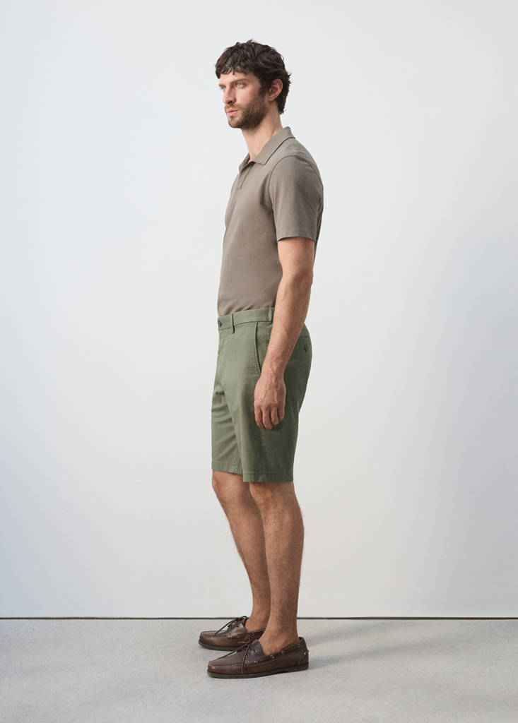 Slim-fit chino cotton bermuda shorts — Forest Green