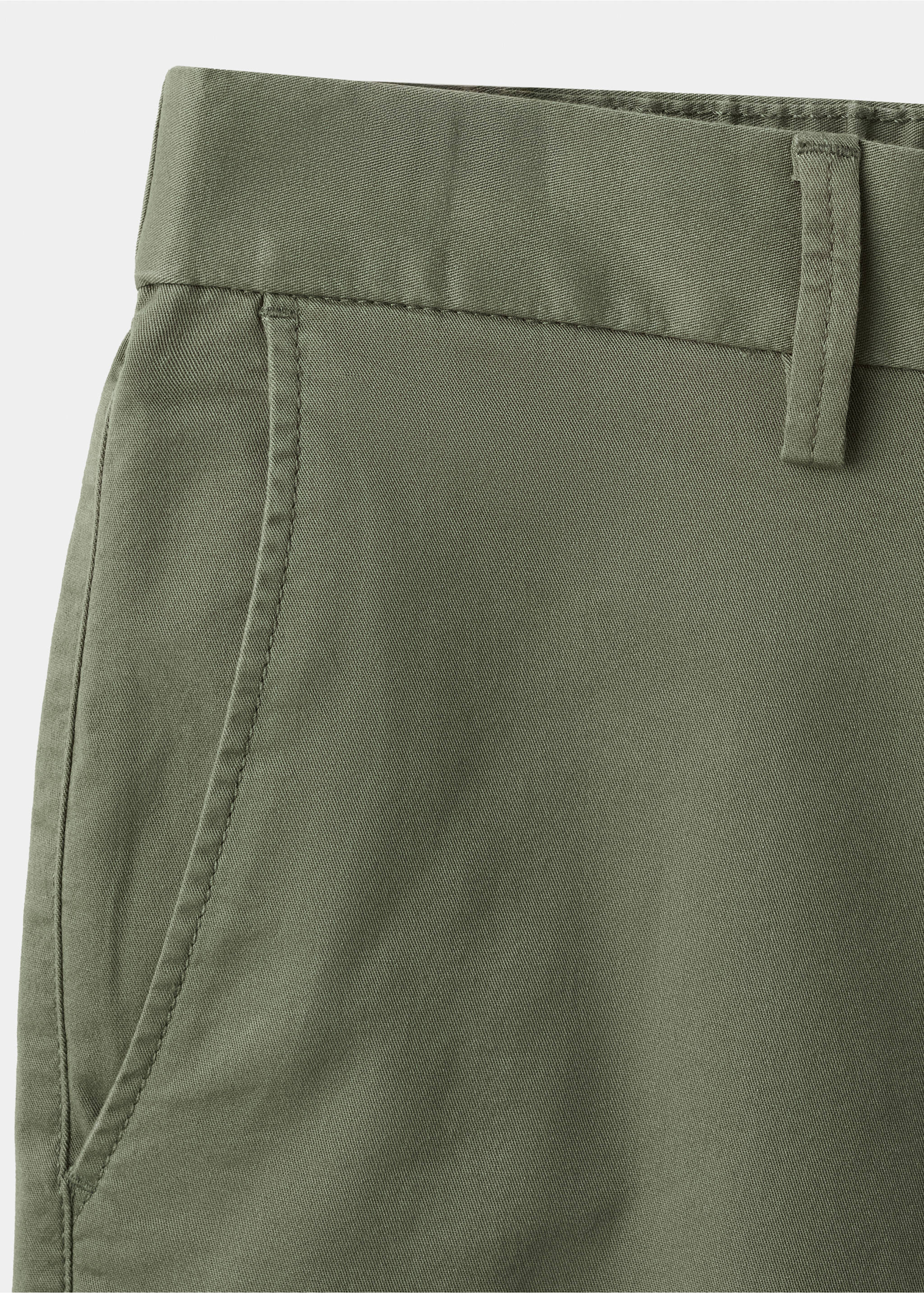 Slim-fit chino cotton bermuda shorts - Details of the article 0, Forest Green. Ref: 37091329-00.