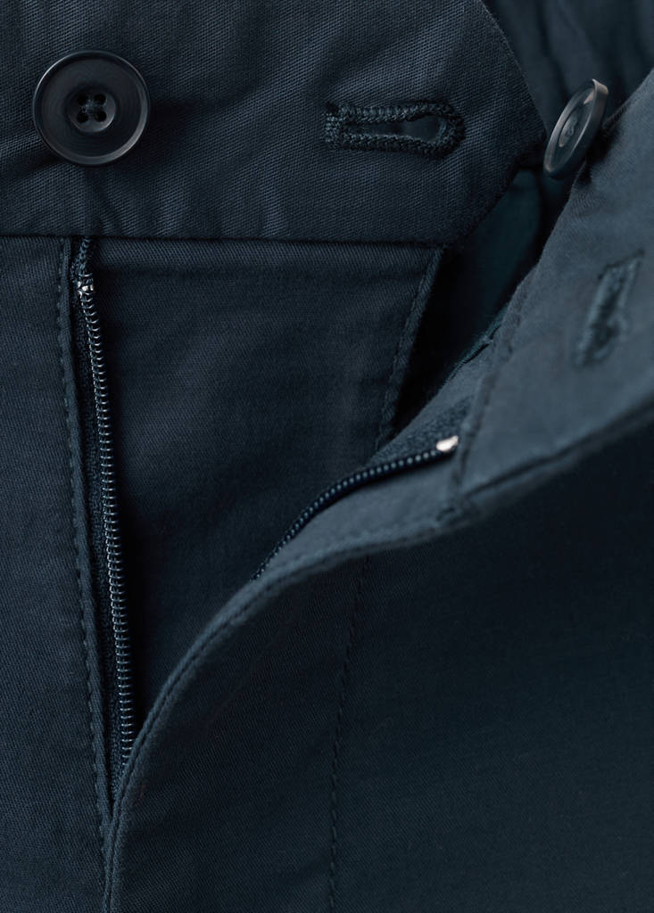 Slim-fit chino cotton bermuda shorts — Navy