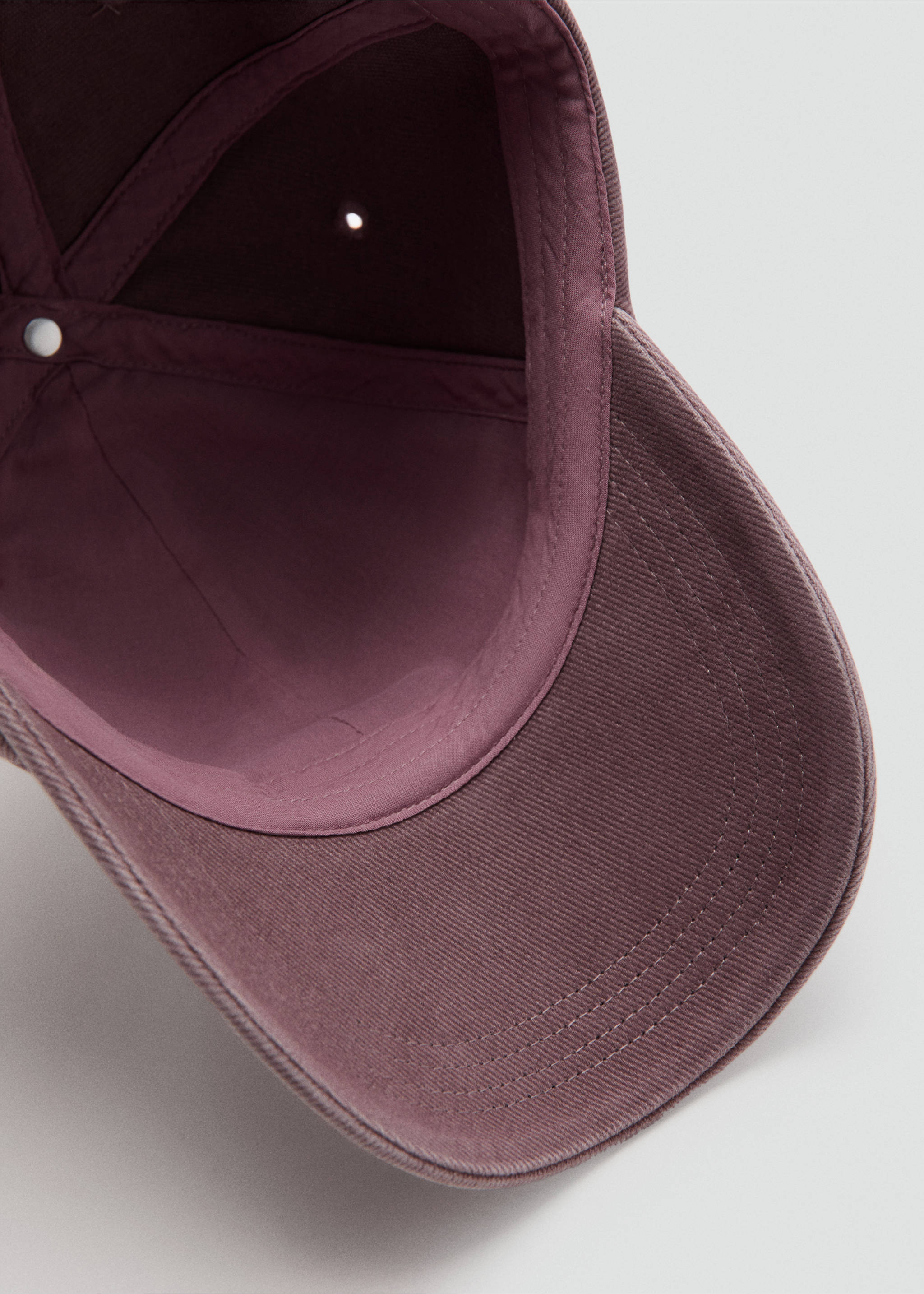 Gorra lisa algodón - Detalle del artículo 2, Granate. Ref: 37091330-00.