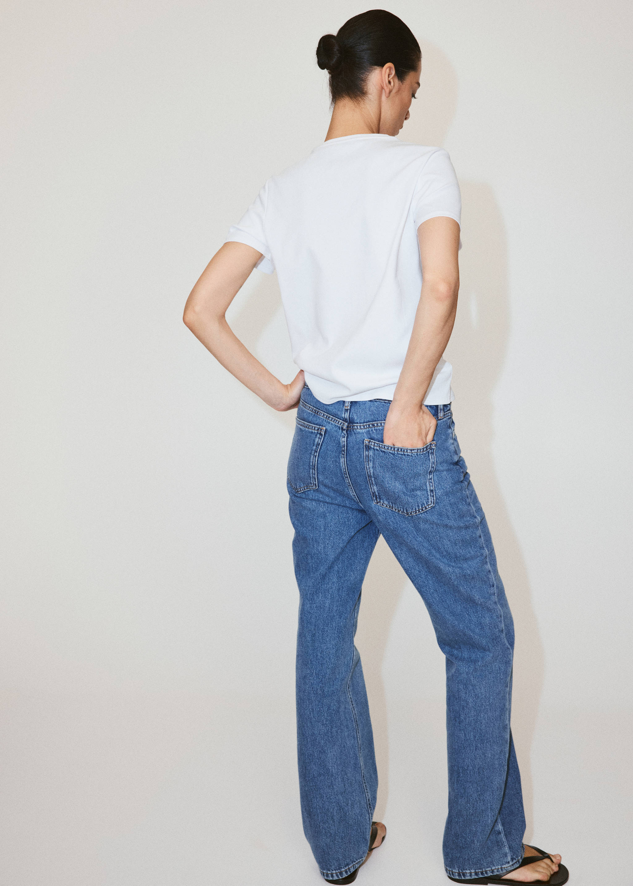 100% cotton t-shirt - Reverse of the article