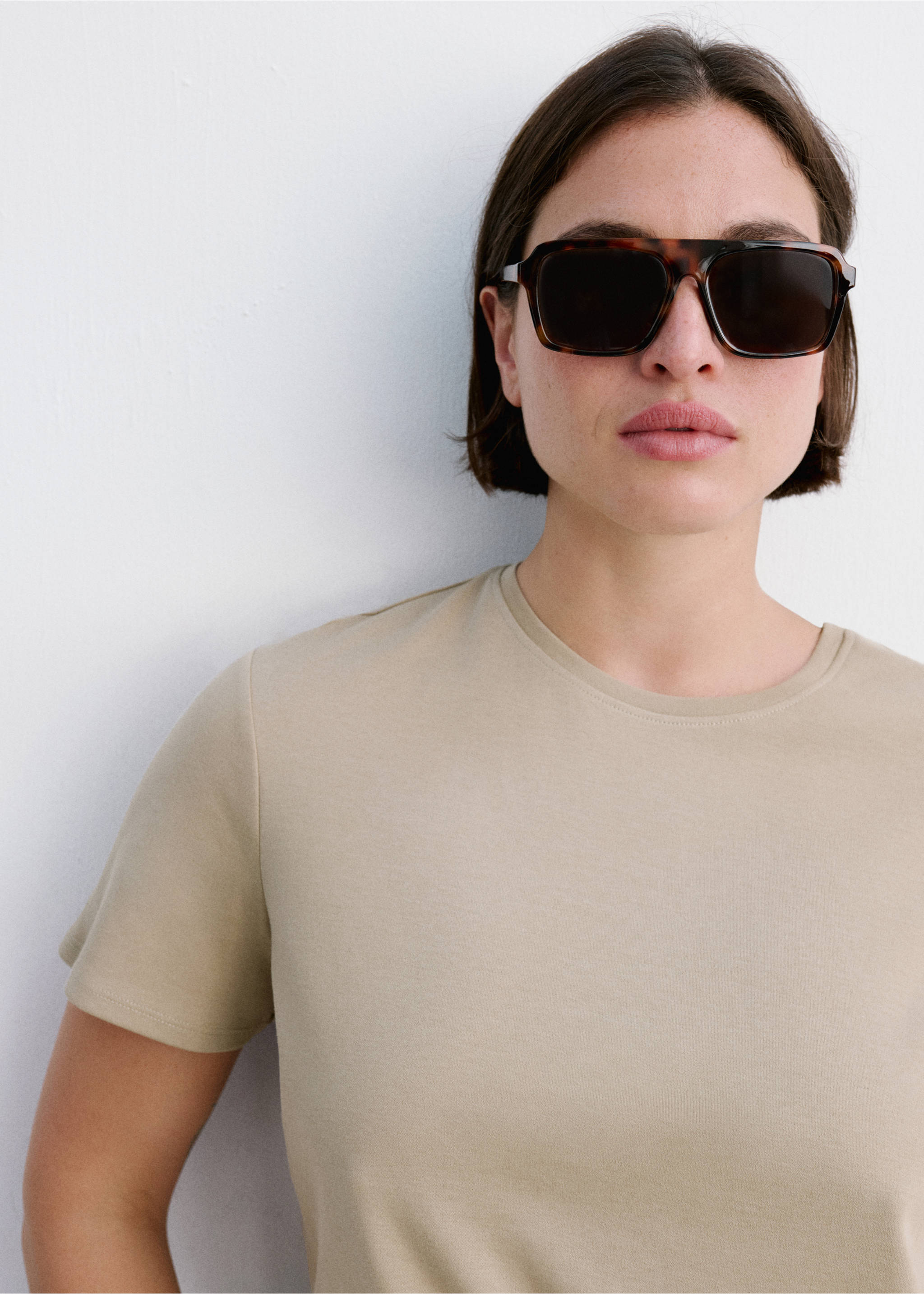 100% cotton t-shirt - Details of the article 4, Khaki. Ref: 37091331-00.