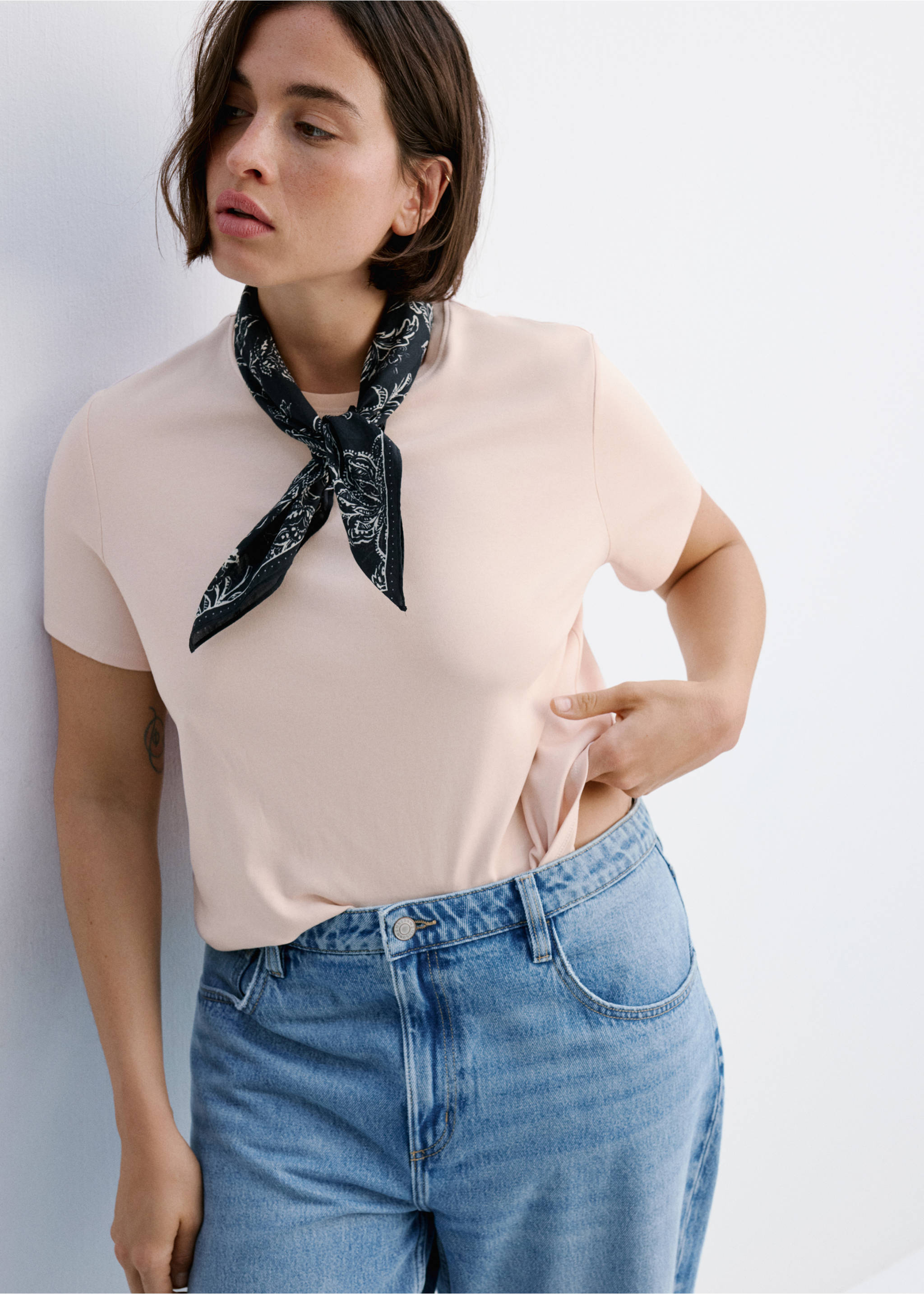 100% cotton t-shirt - Details of the article 5, Pastel Pink. Ref: 37091331-00.