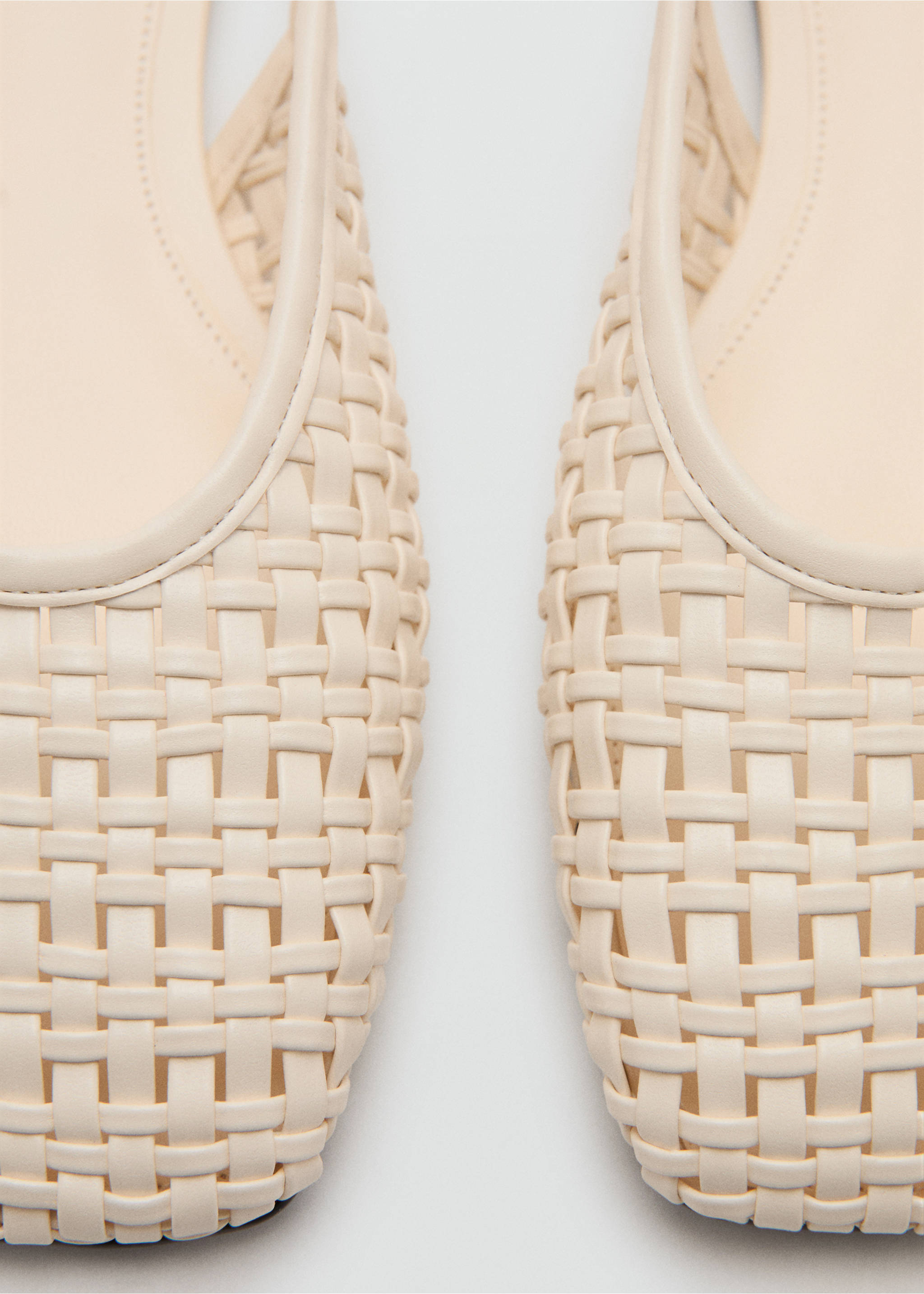 Braided backless ballerina flat - Details of the article 2, White. Ref: 37091338-00.