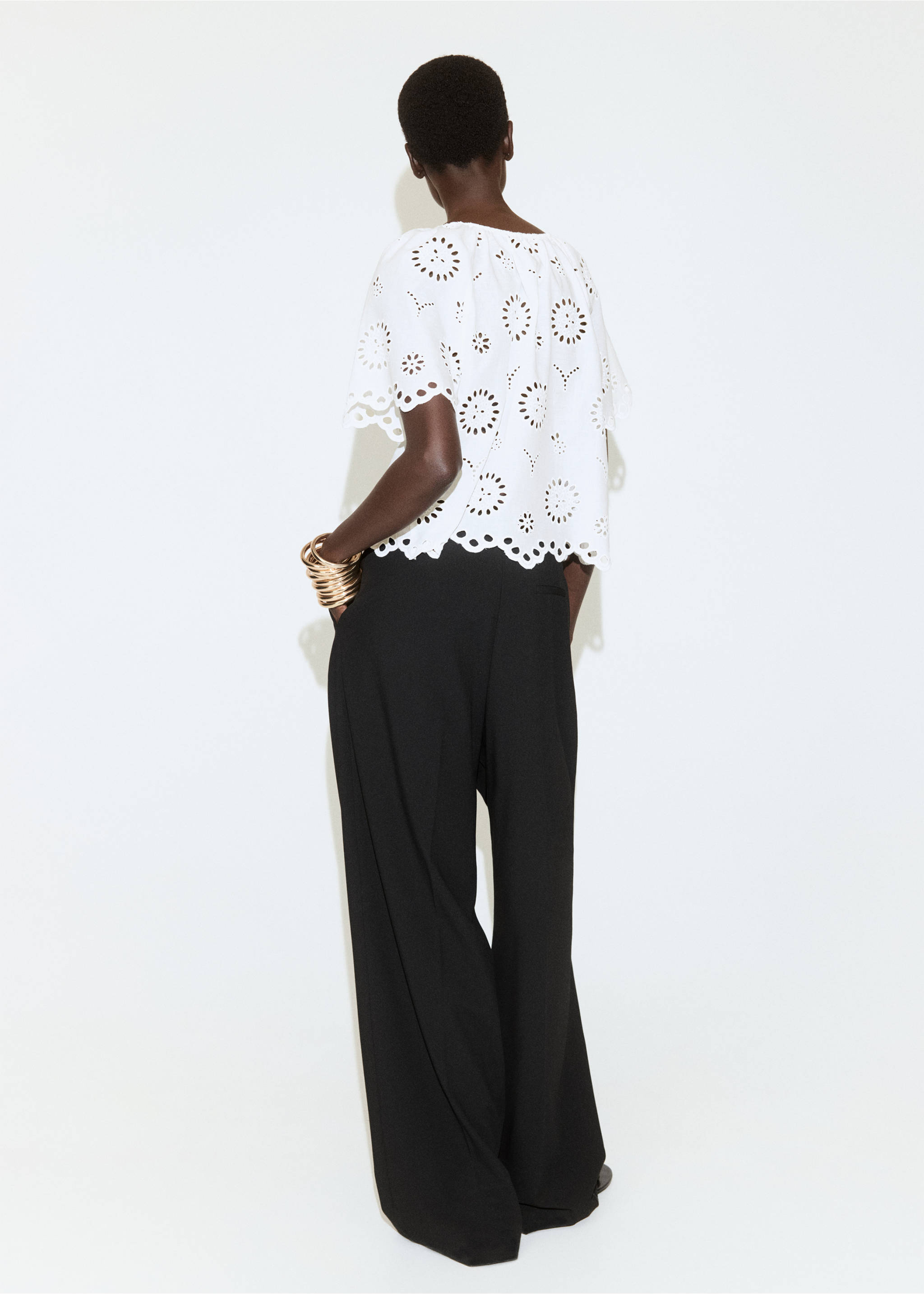 100% cotton blouse with lace embroidery - Reverse of the article, Off White. Ref: 37091340-00.