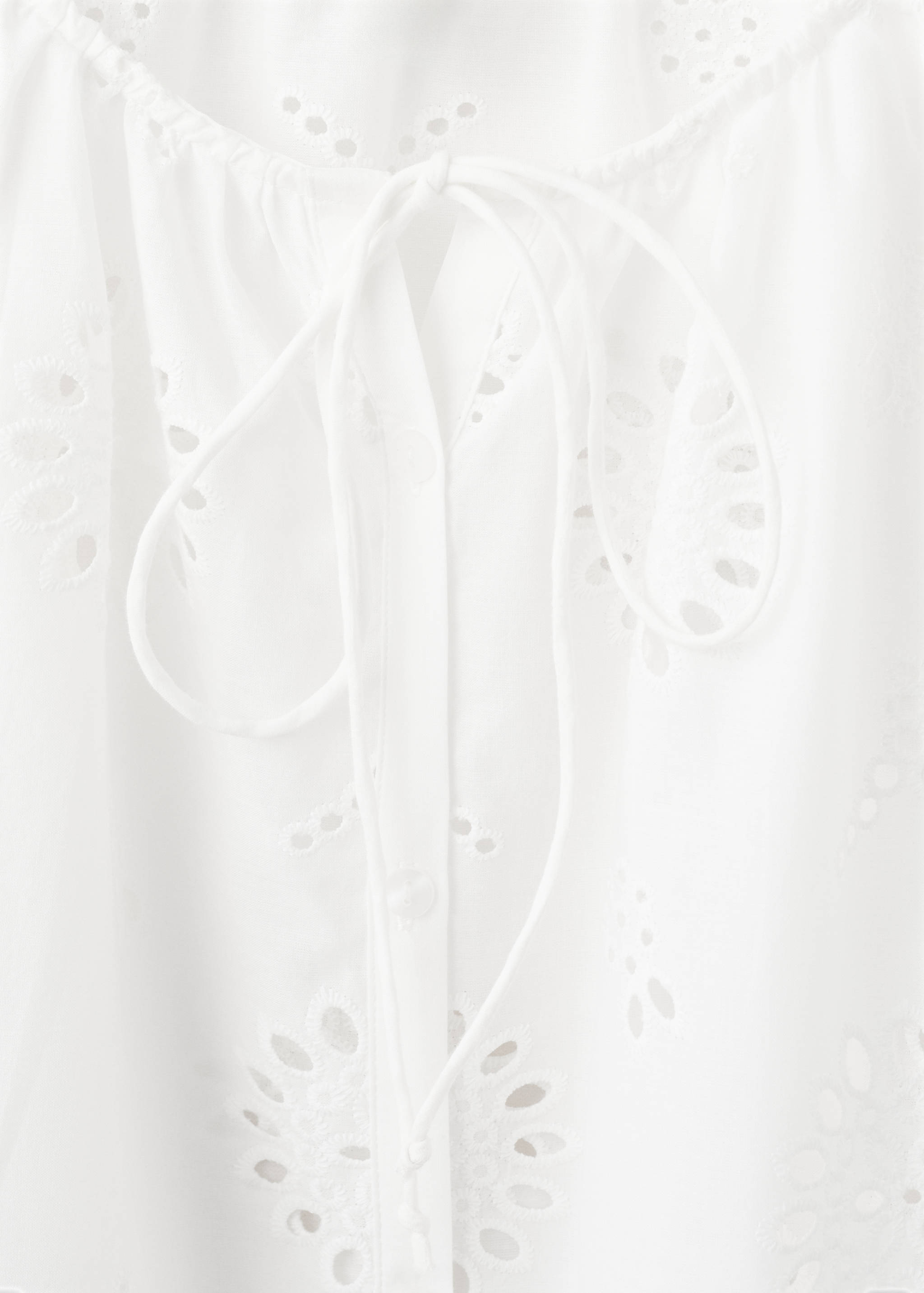 100% cotton blouse with lace embroidery - Details of the article 8