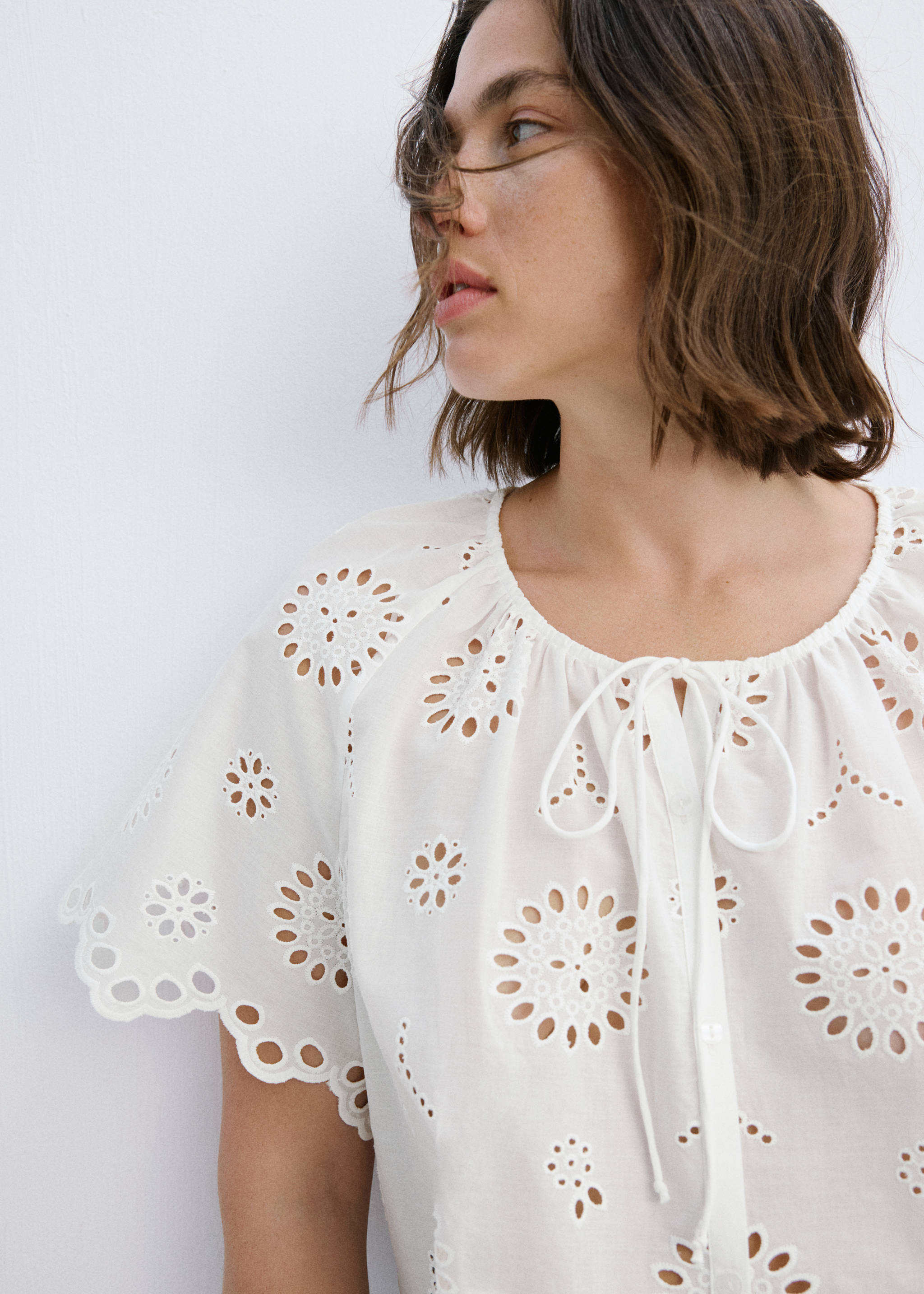 Blusa calados bordados - Detalle del artículo 4