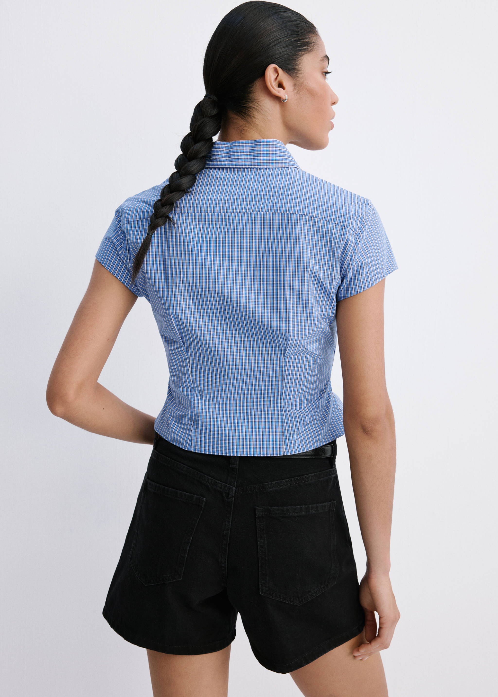 Straight-fit denim shorts - Reverse of the article